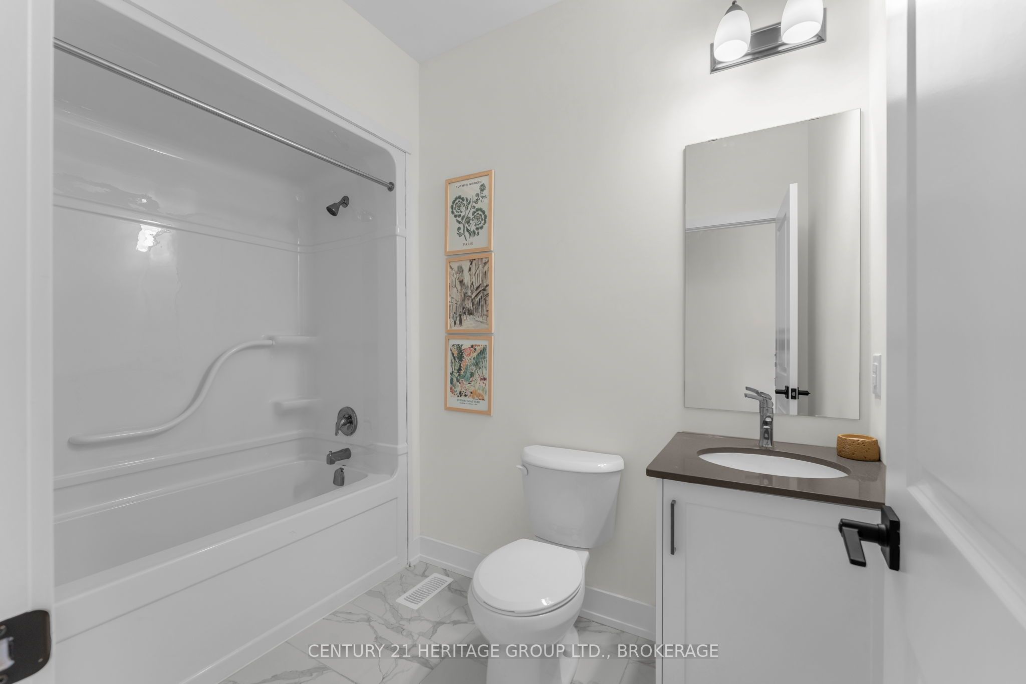 56 Dusenbury Drive Property Photo 14