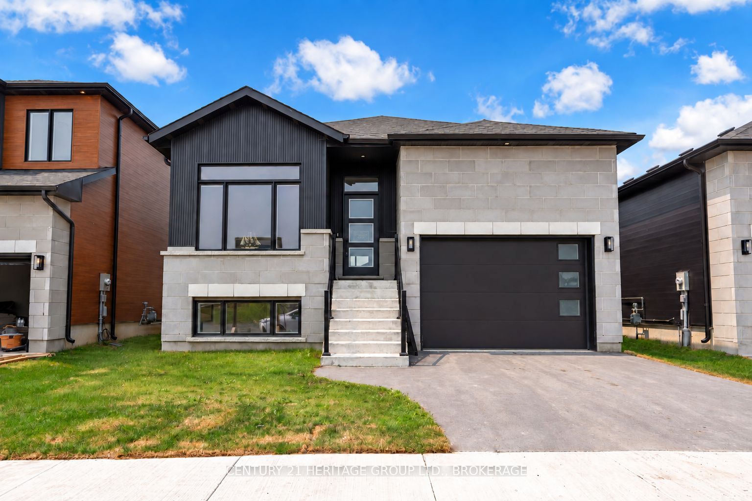 60 Dusenbury Drive Property Photo 1