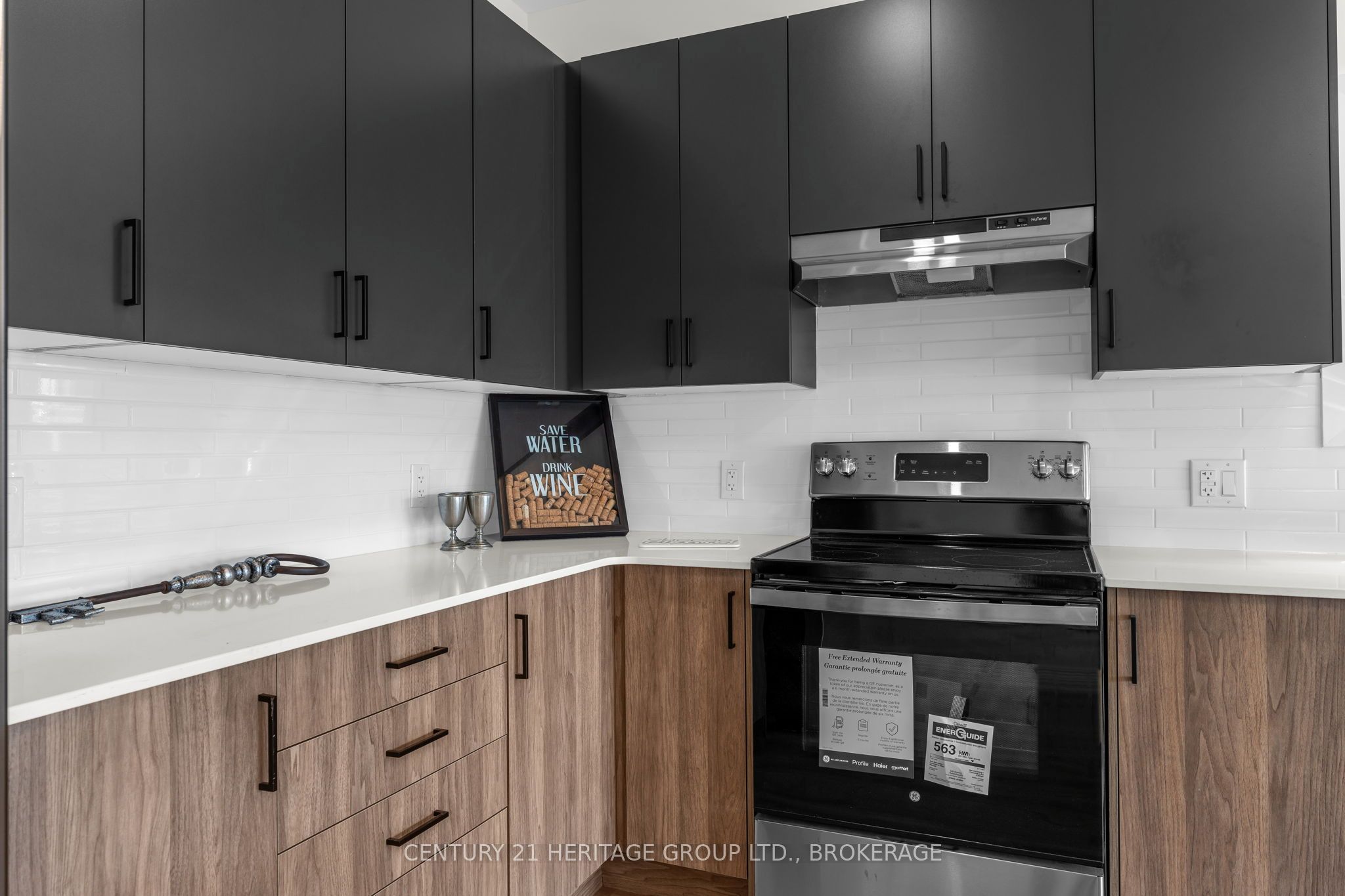 60 Dusenbury Drive Property Photo 27