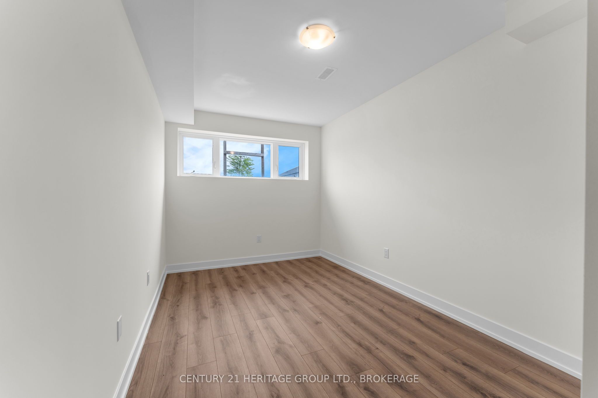 60 Dusenbury Drive Property Photo 41