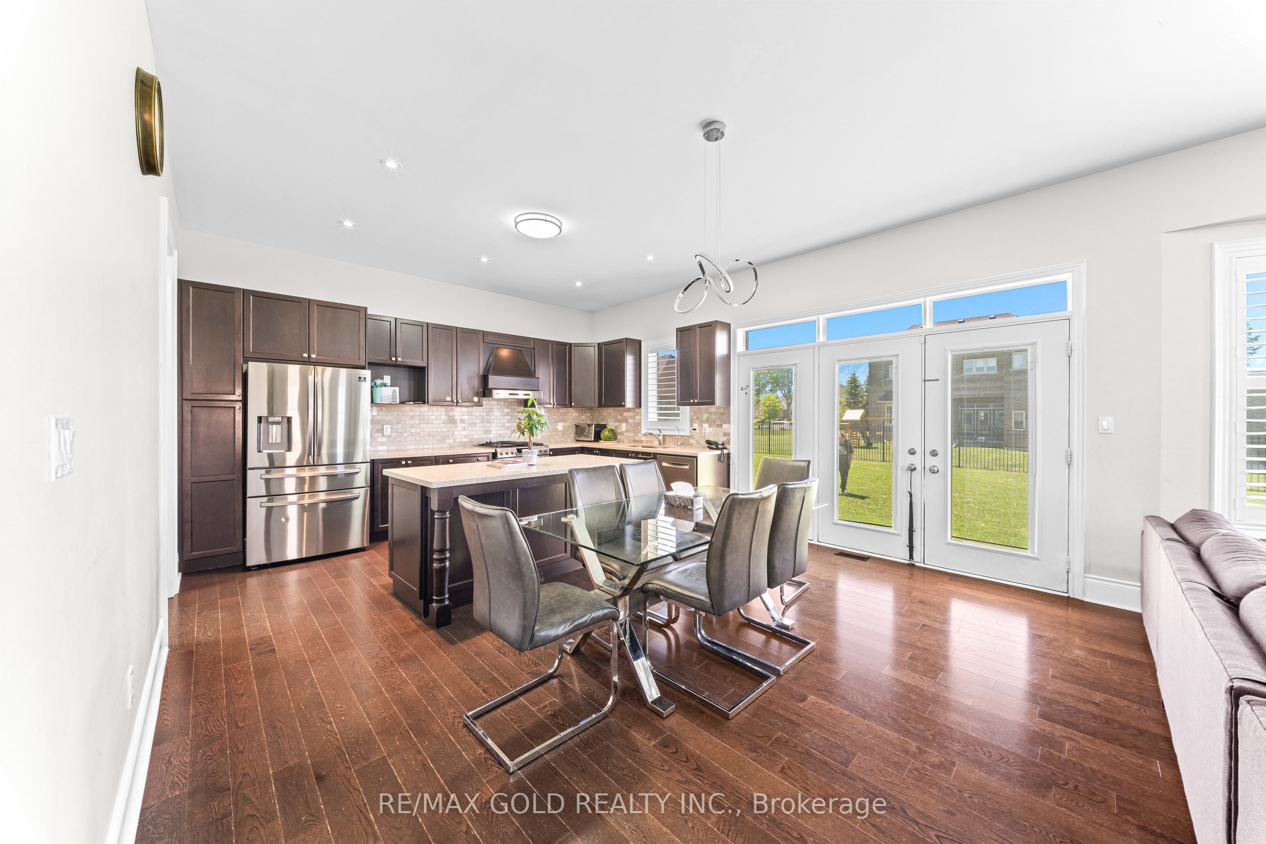 16 Meek Avenue Property Photo 25
