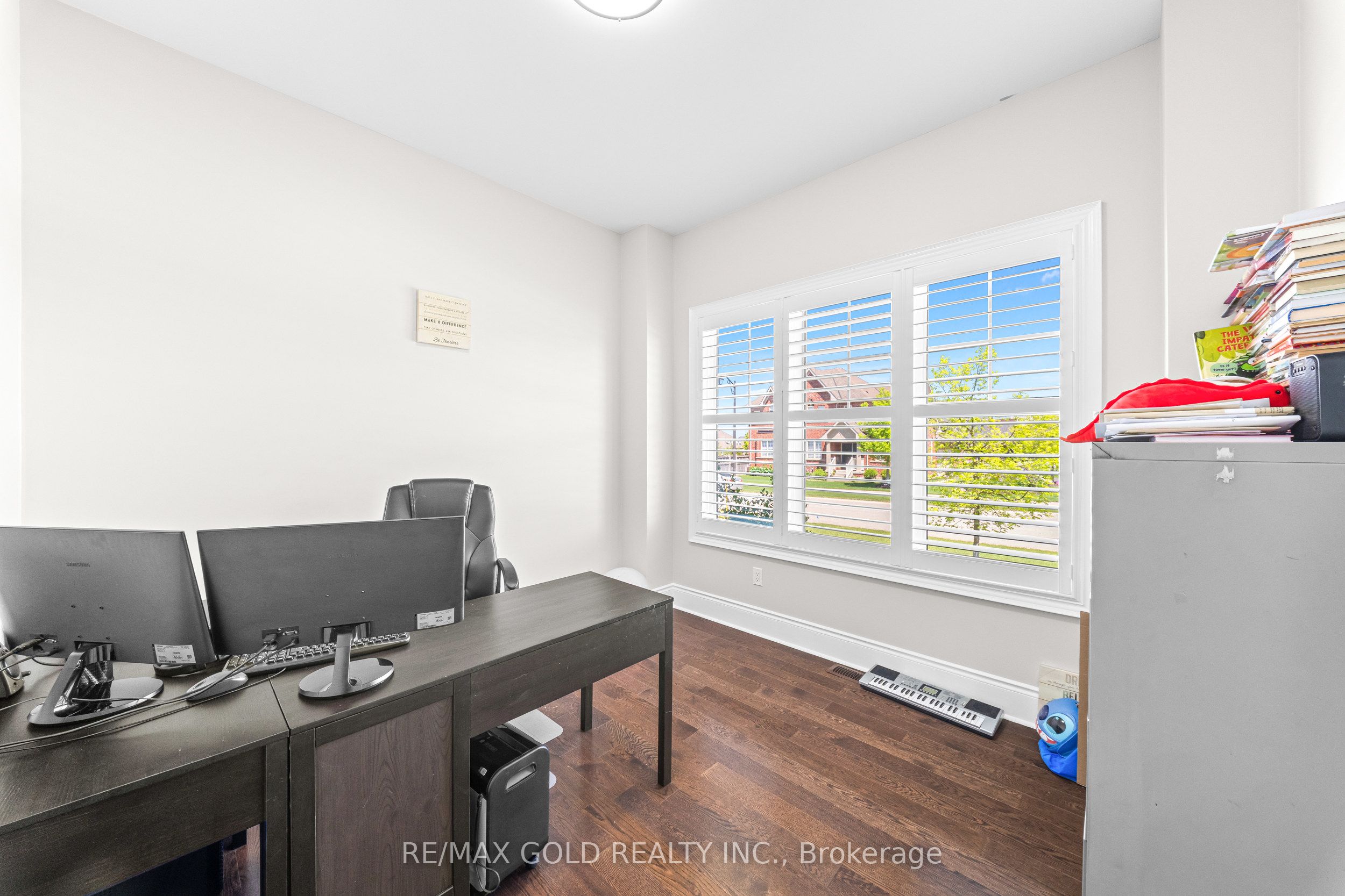 16 Meek Avenue Property Photo 31