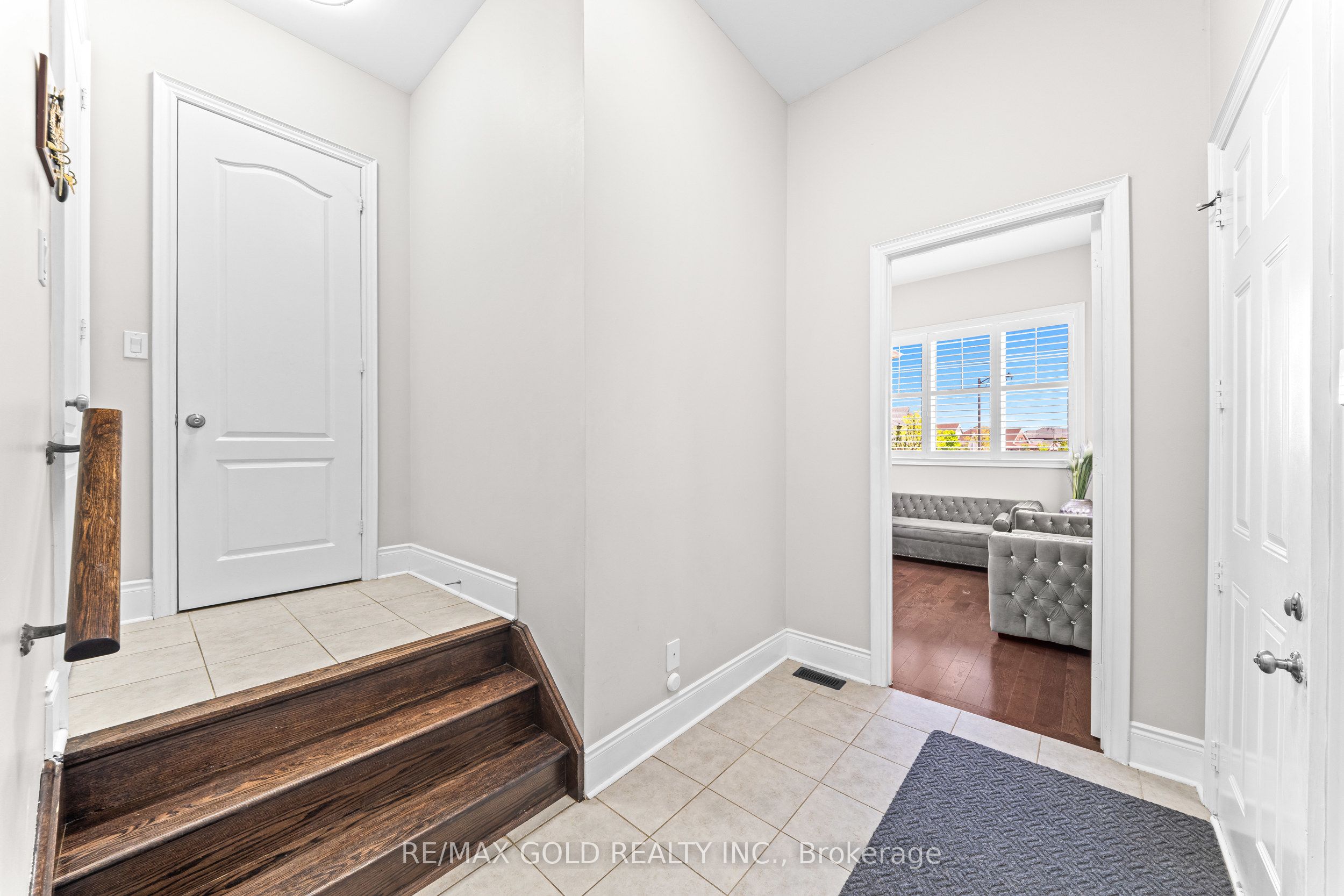 16 Meek Avenue Property Photo 33