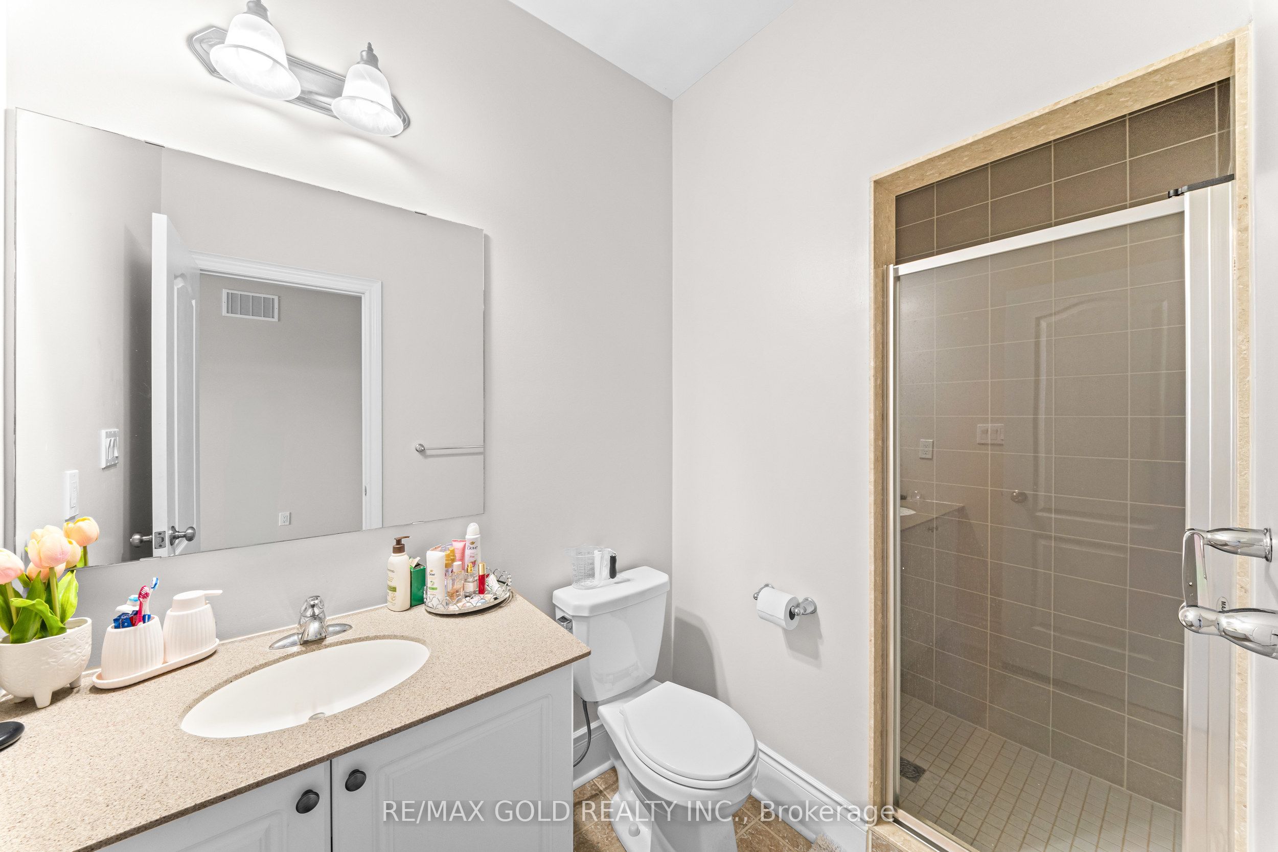 16 Meek Avenue Property Photo 42