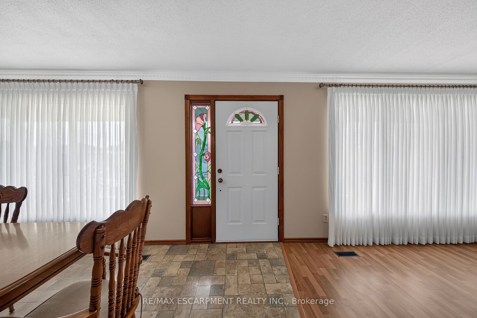 39 Algonquin Court Property Photo 5