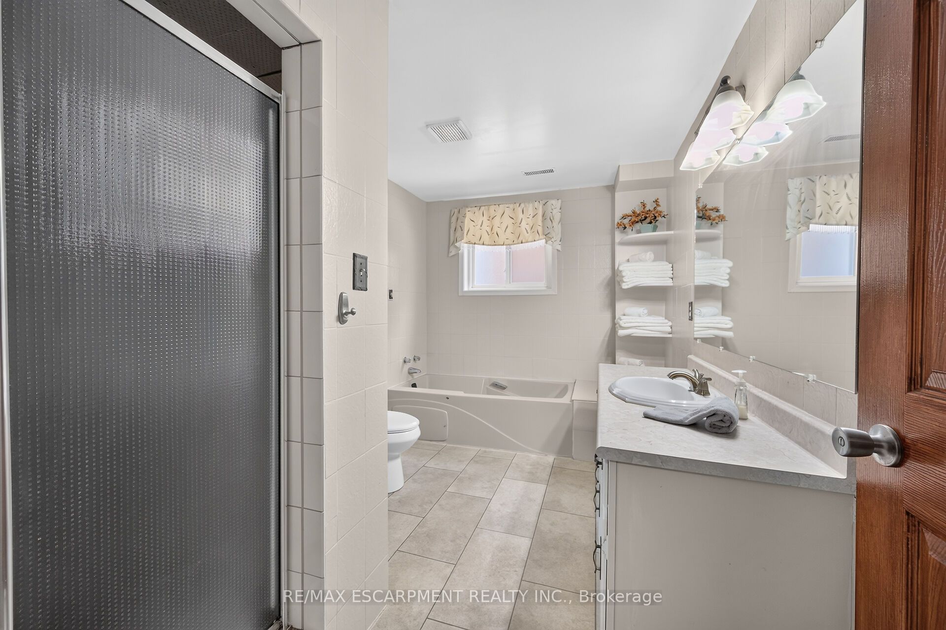 39 Algonquin Court Property Photo 35