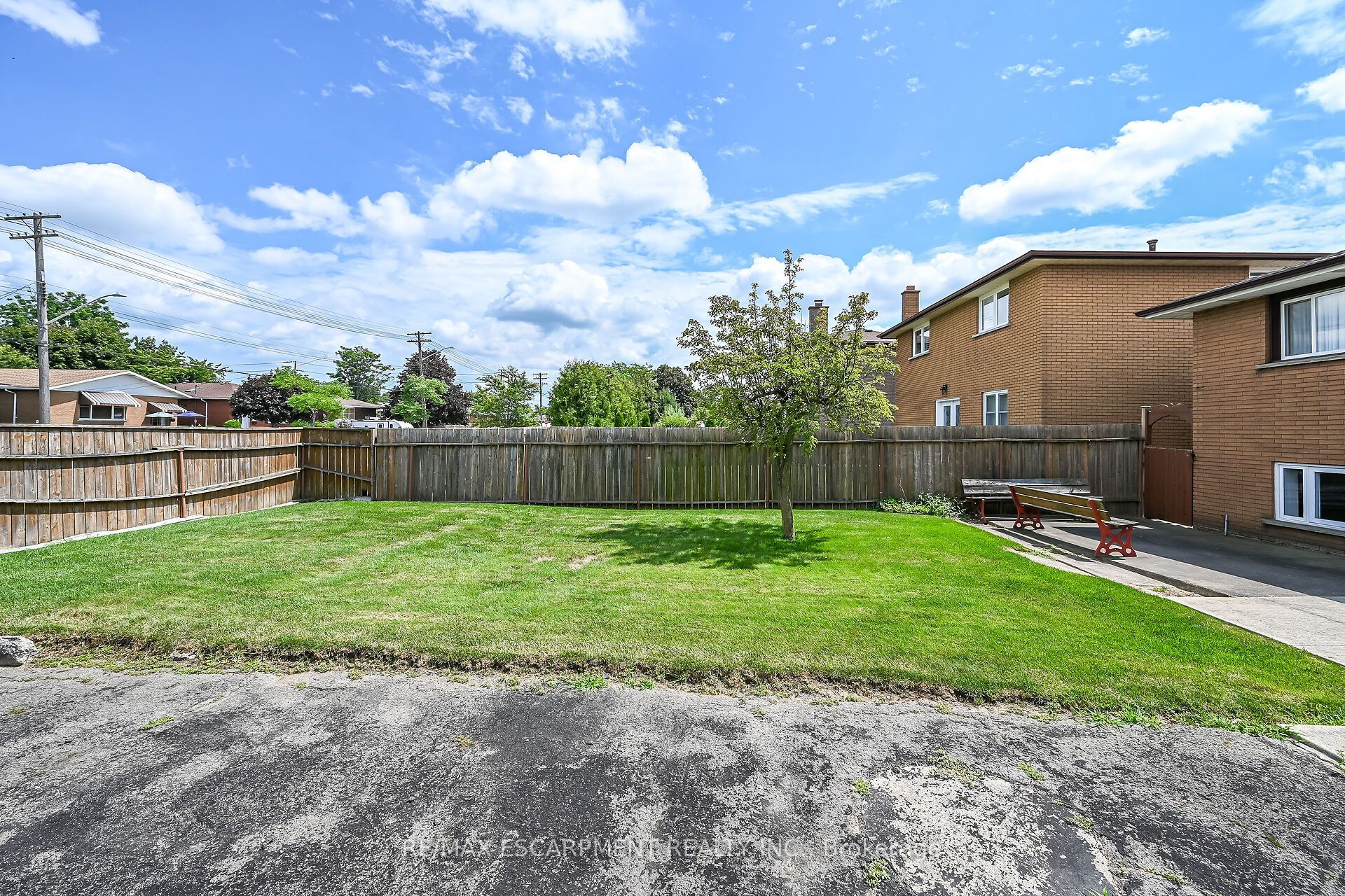39 Algonquin Court Property Photo 47
