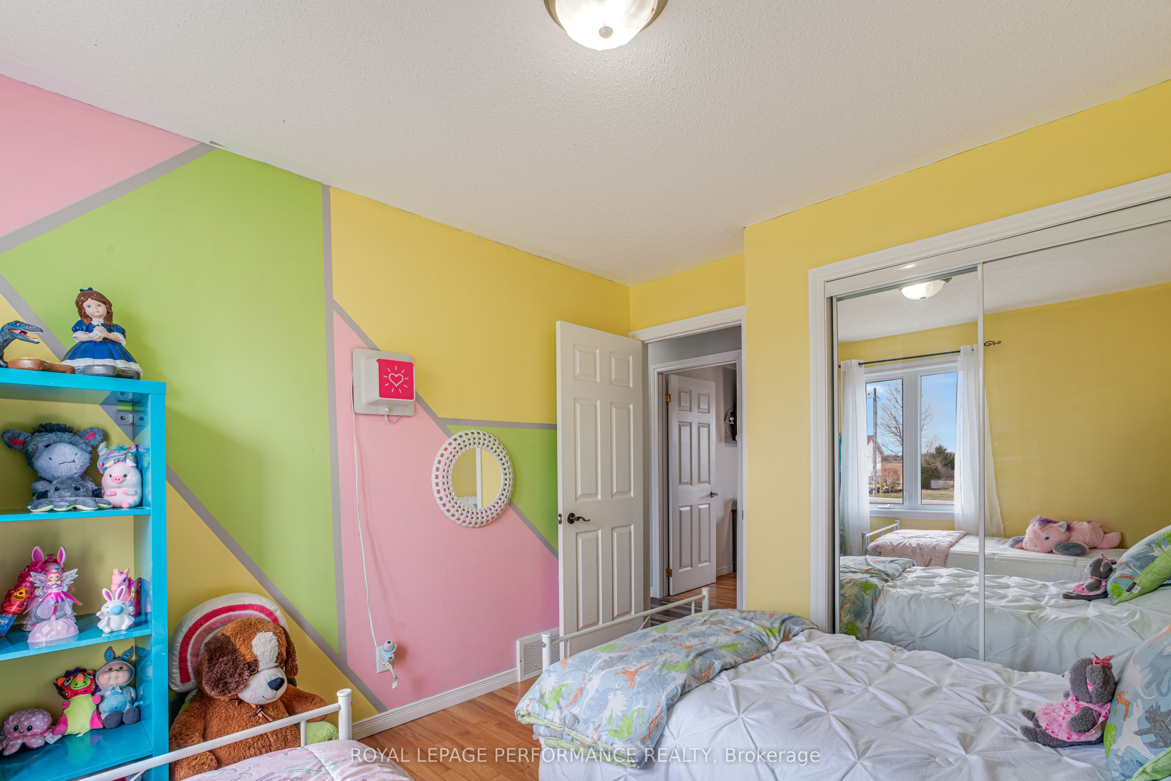 1890 Cassburn Road Property Photo 20
