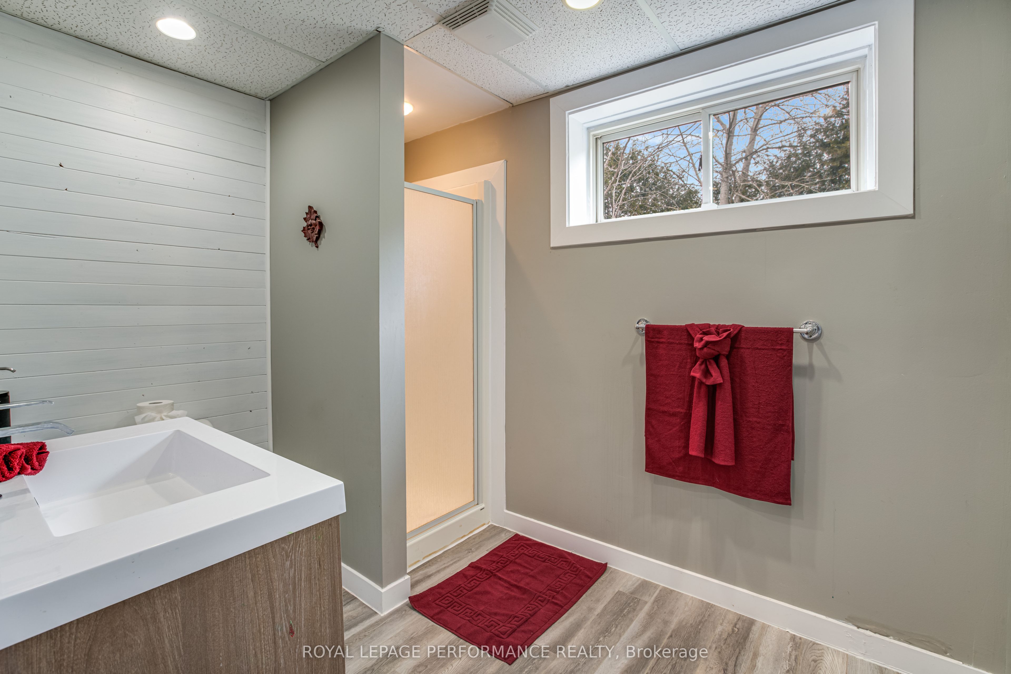 1890 Cassburn Road Property Photo 25