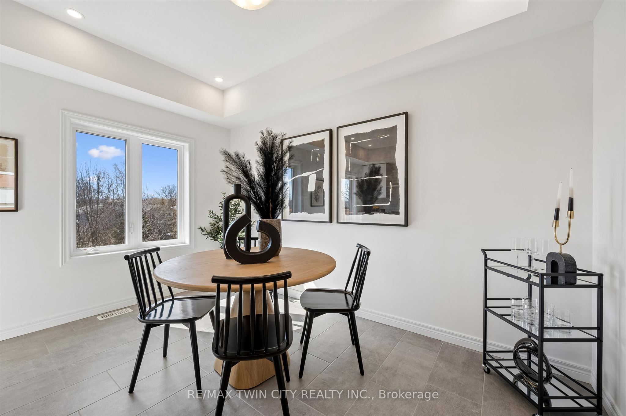 14 Sora Lane Property Photo 13