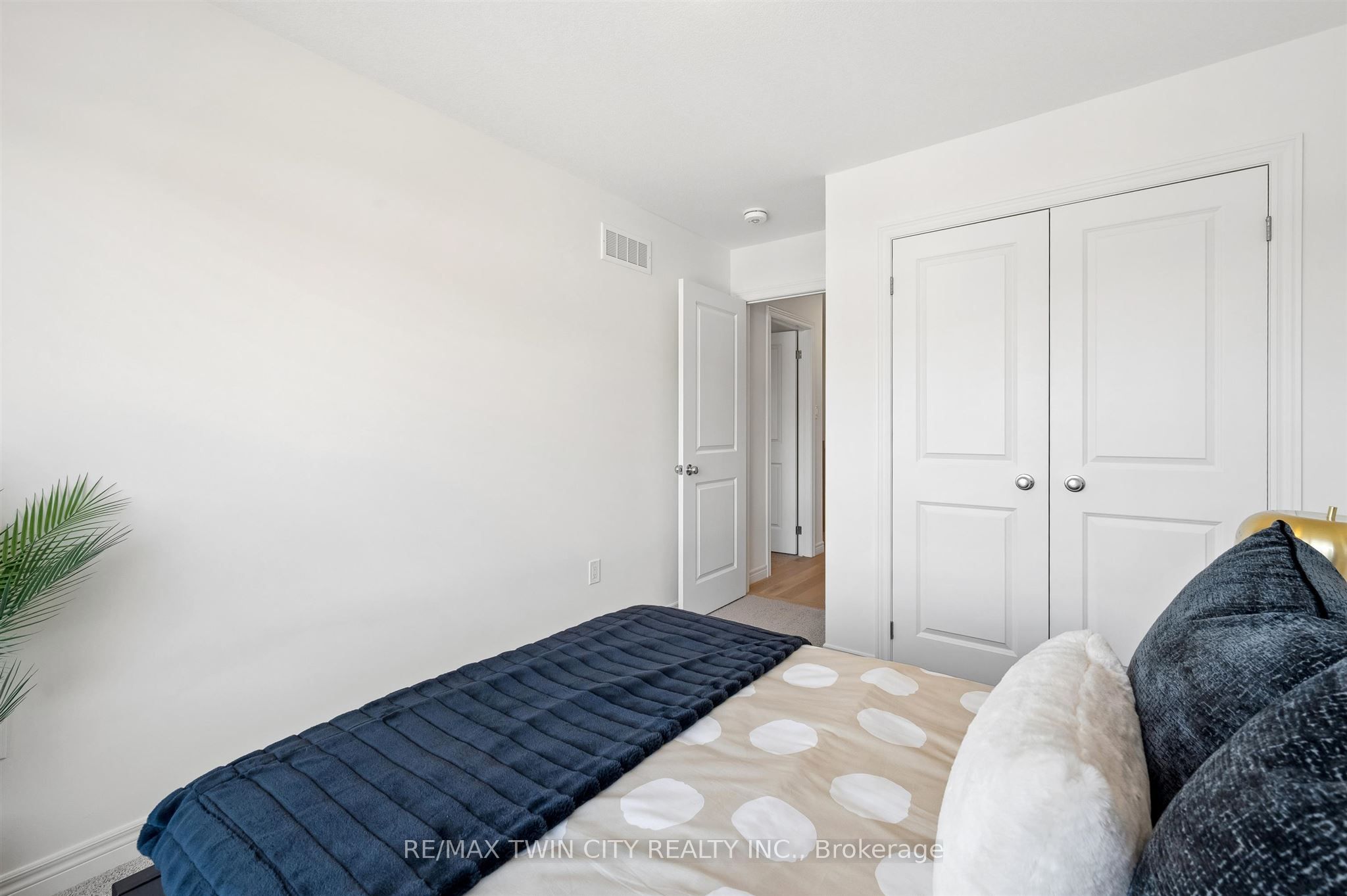 14 Sora Lane Property Photo 17