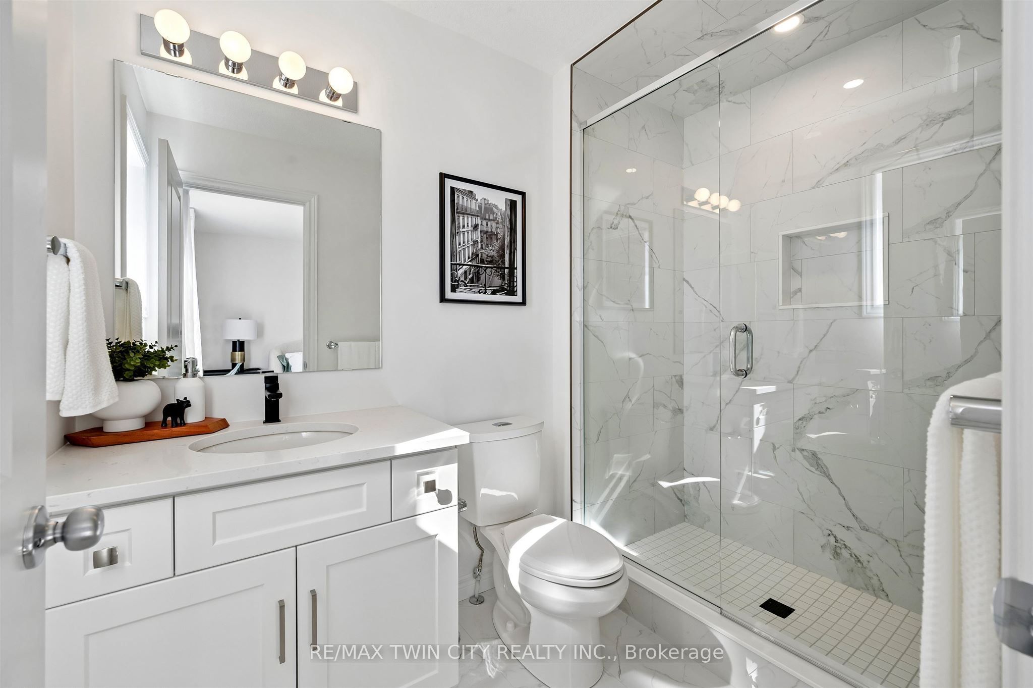 14 Sora Lane Property Photo 21