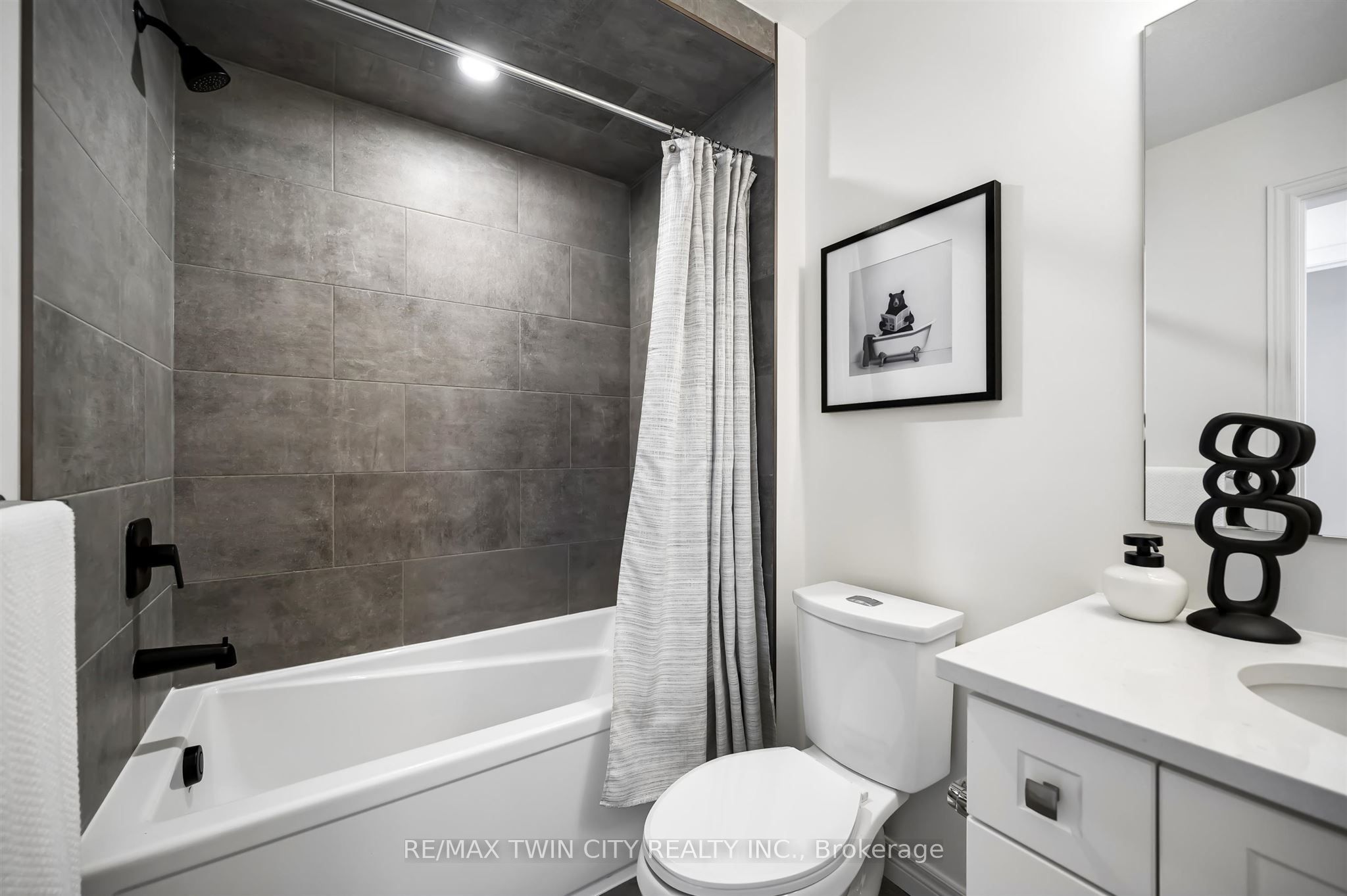 14 Sora Lane Property Photo 29