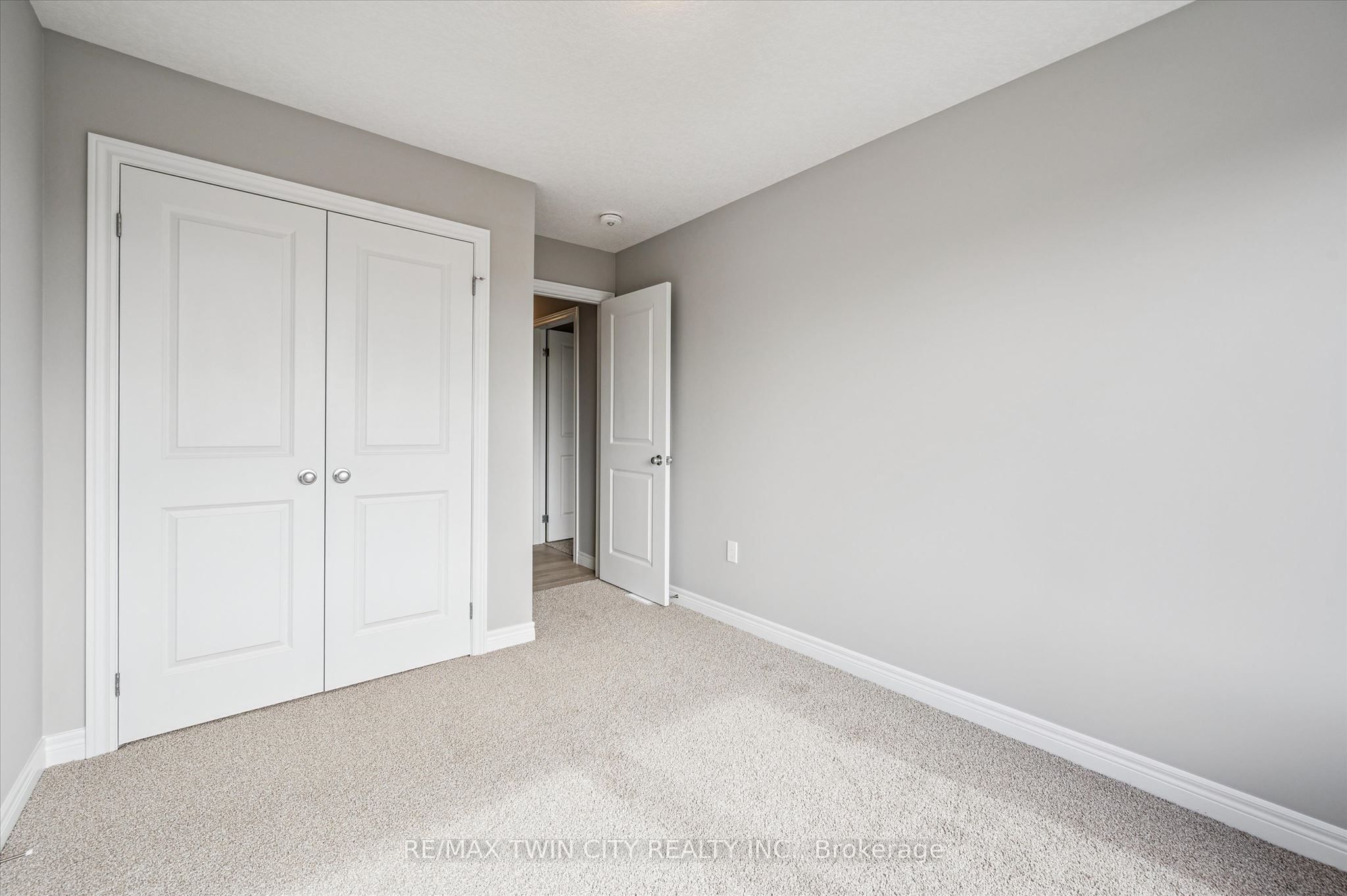 27 Sora Lane Property Photo 23