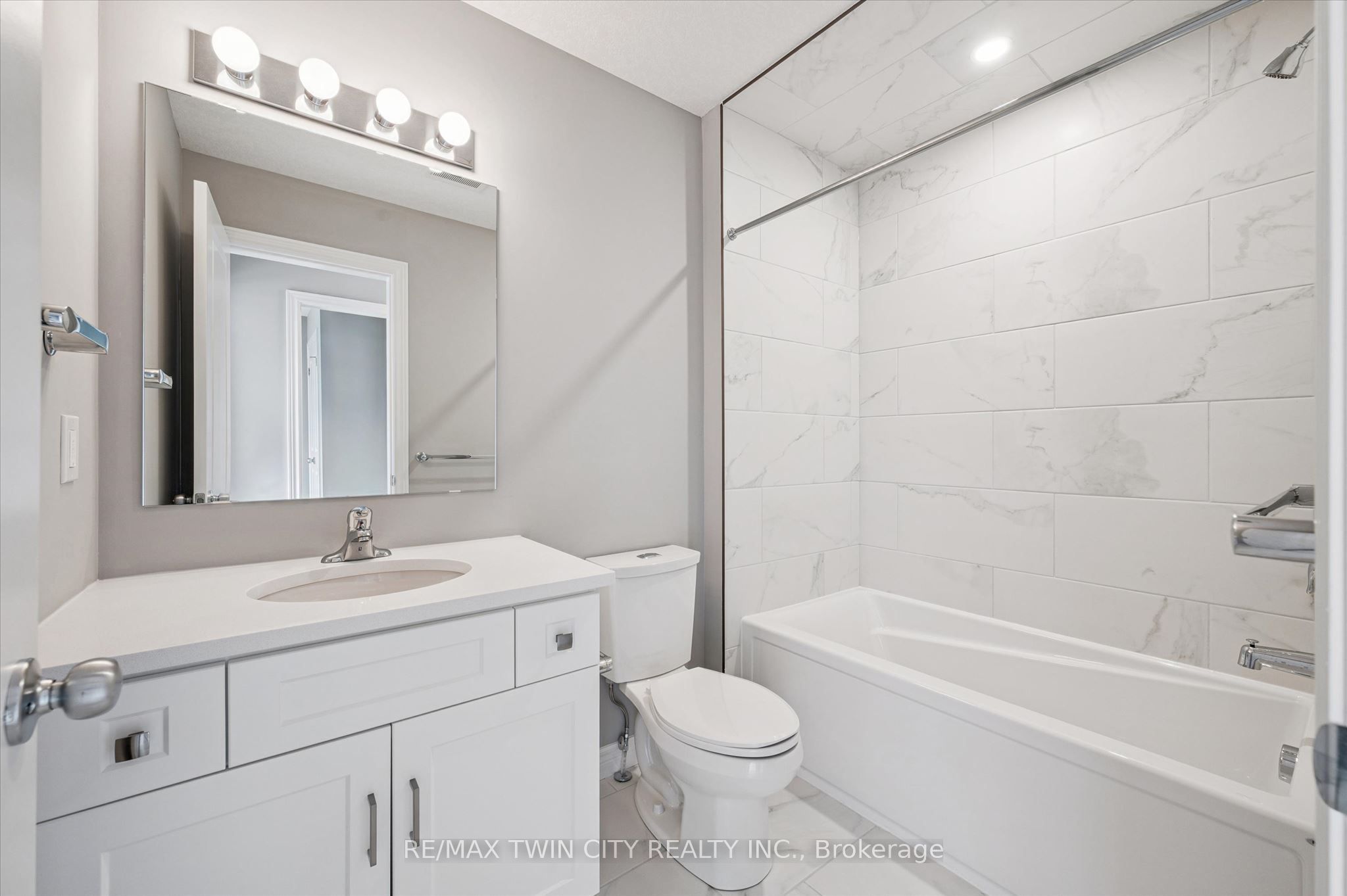 27 Sora Lane Property Photo 24