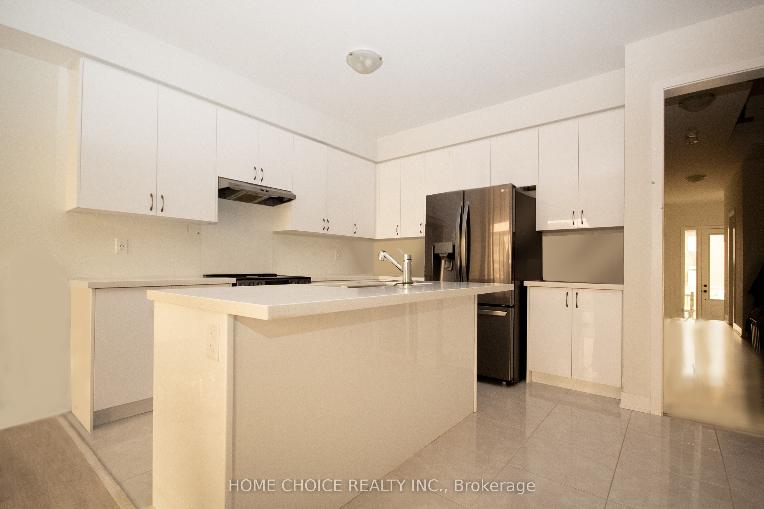 639 Pollock Grove Property Photo 8