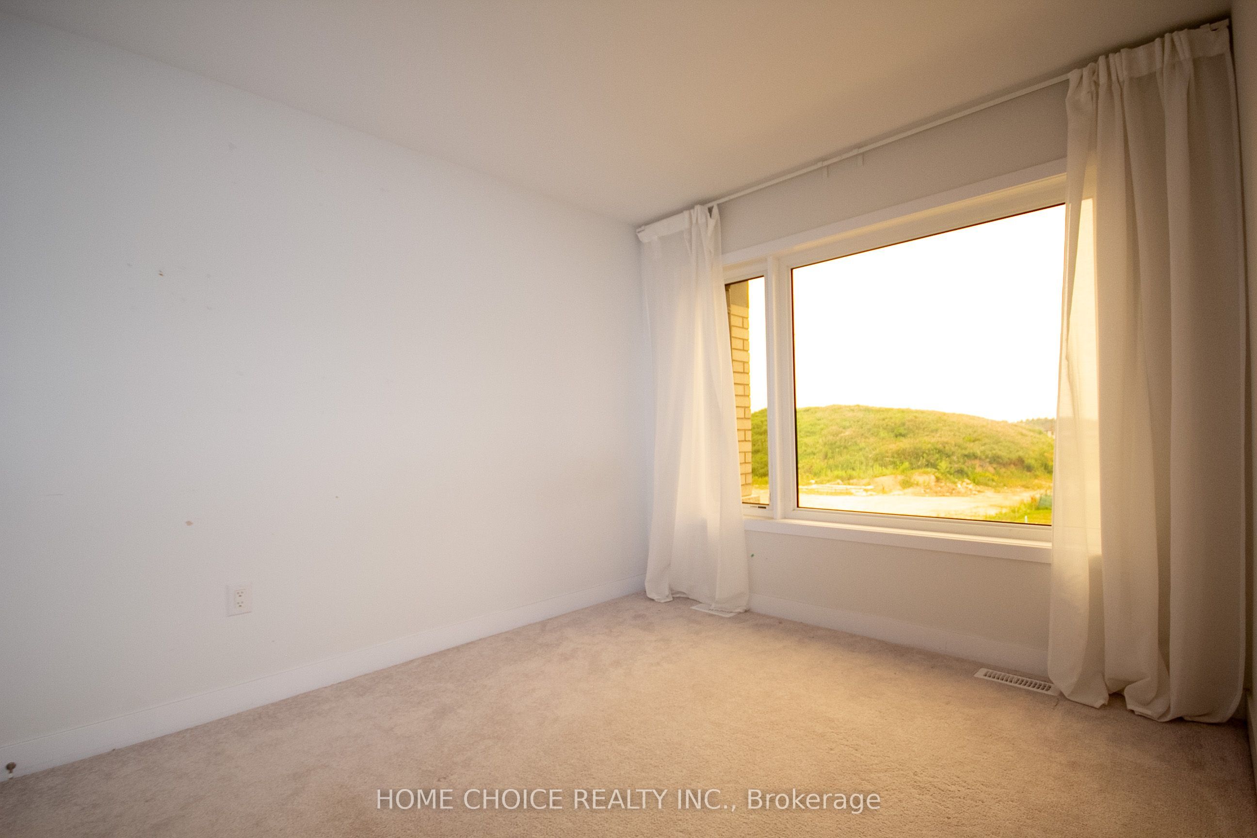 639 Pollock Grove Property Photo 17