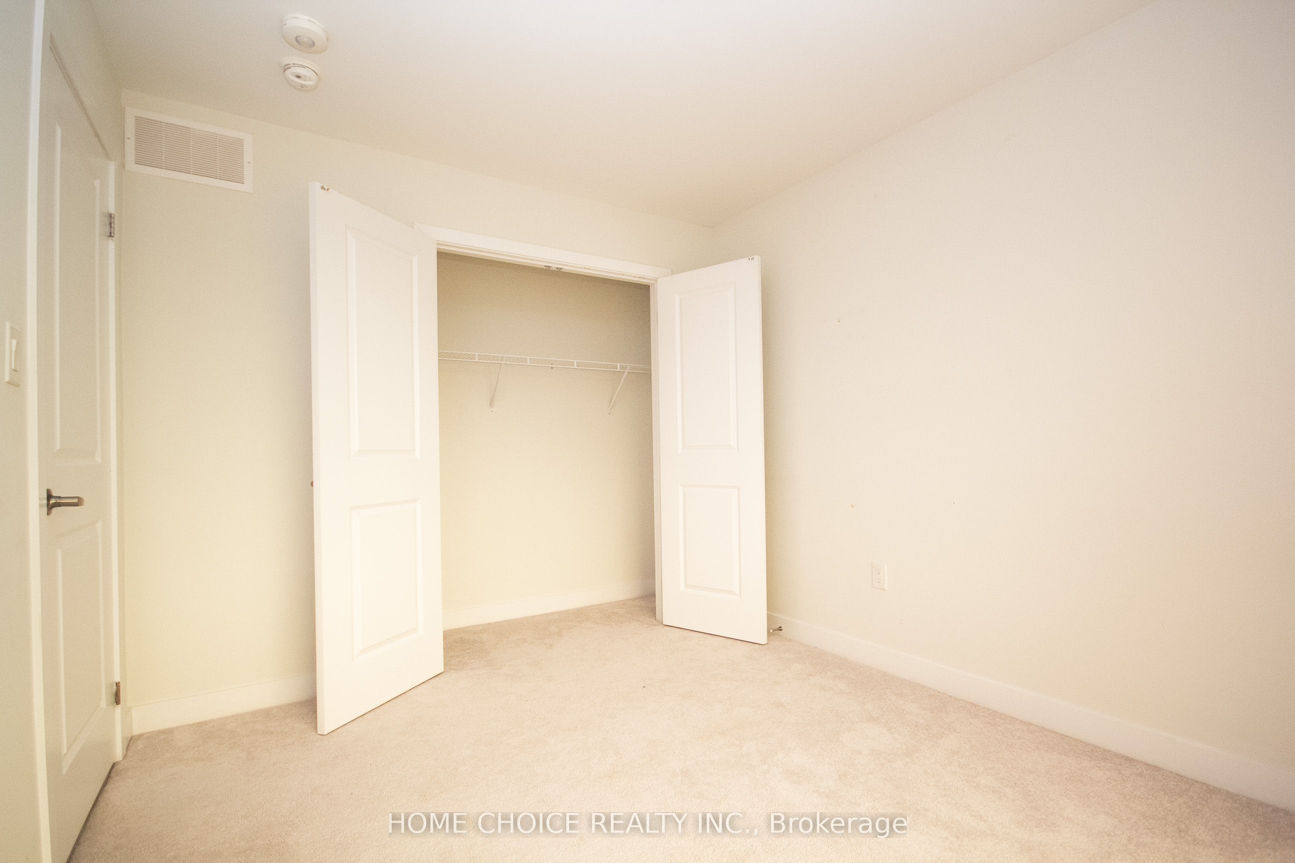 639 Pollock Grove Property Photo 18