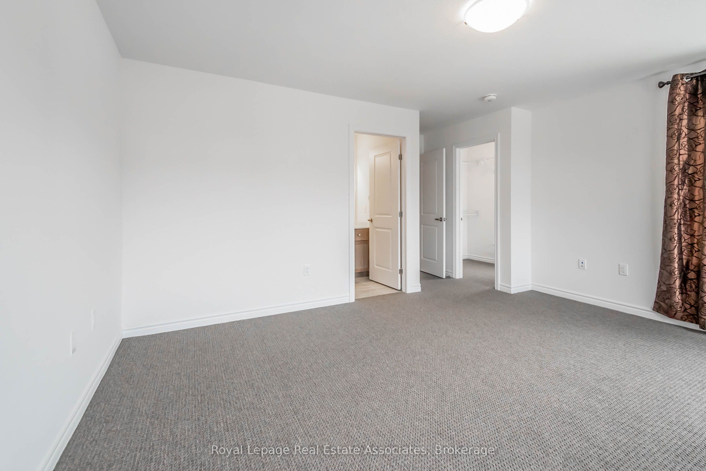 3981 Crown Street Property Photo 20