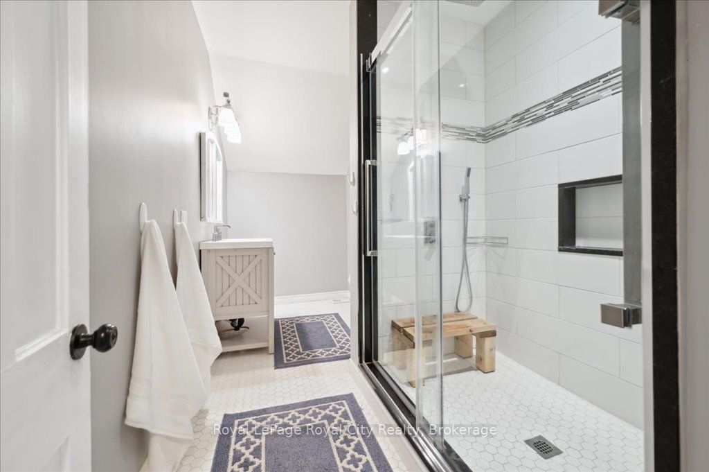 42 Bielby Street Property Photo 29