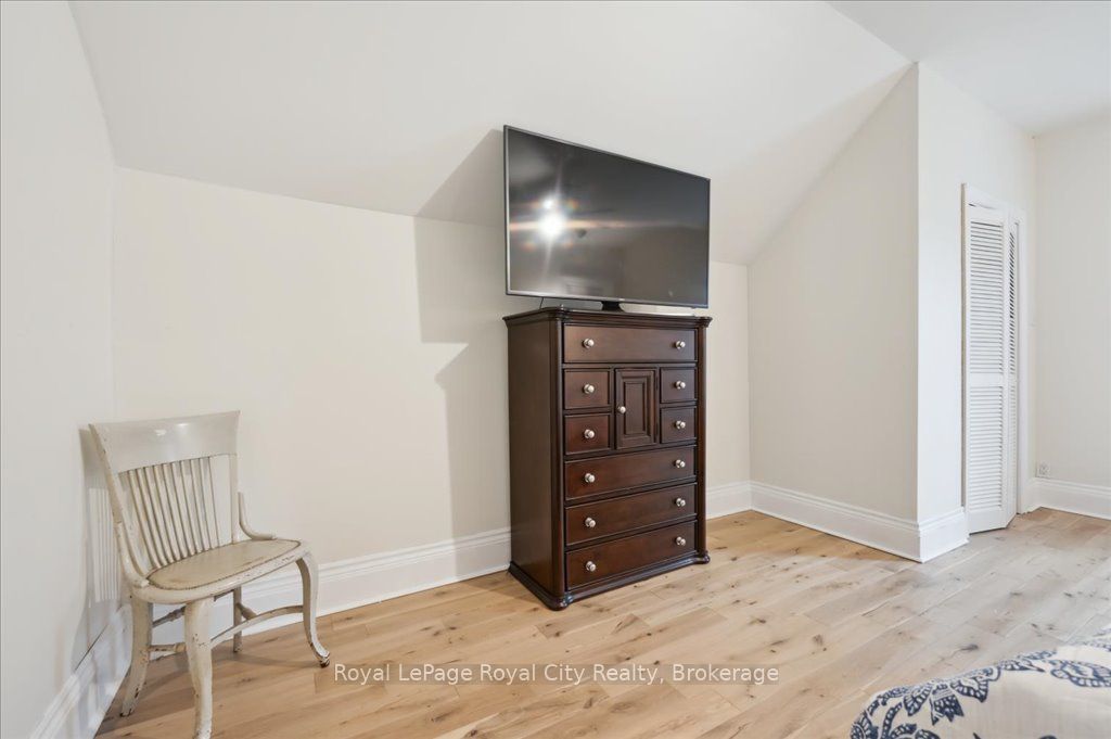 42 Bielby Street Property Photo 32
