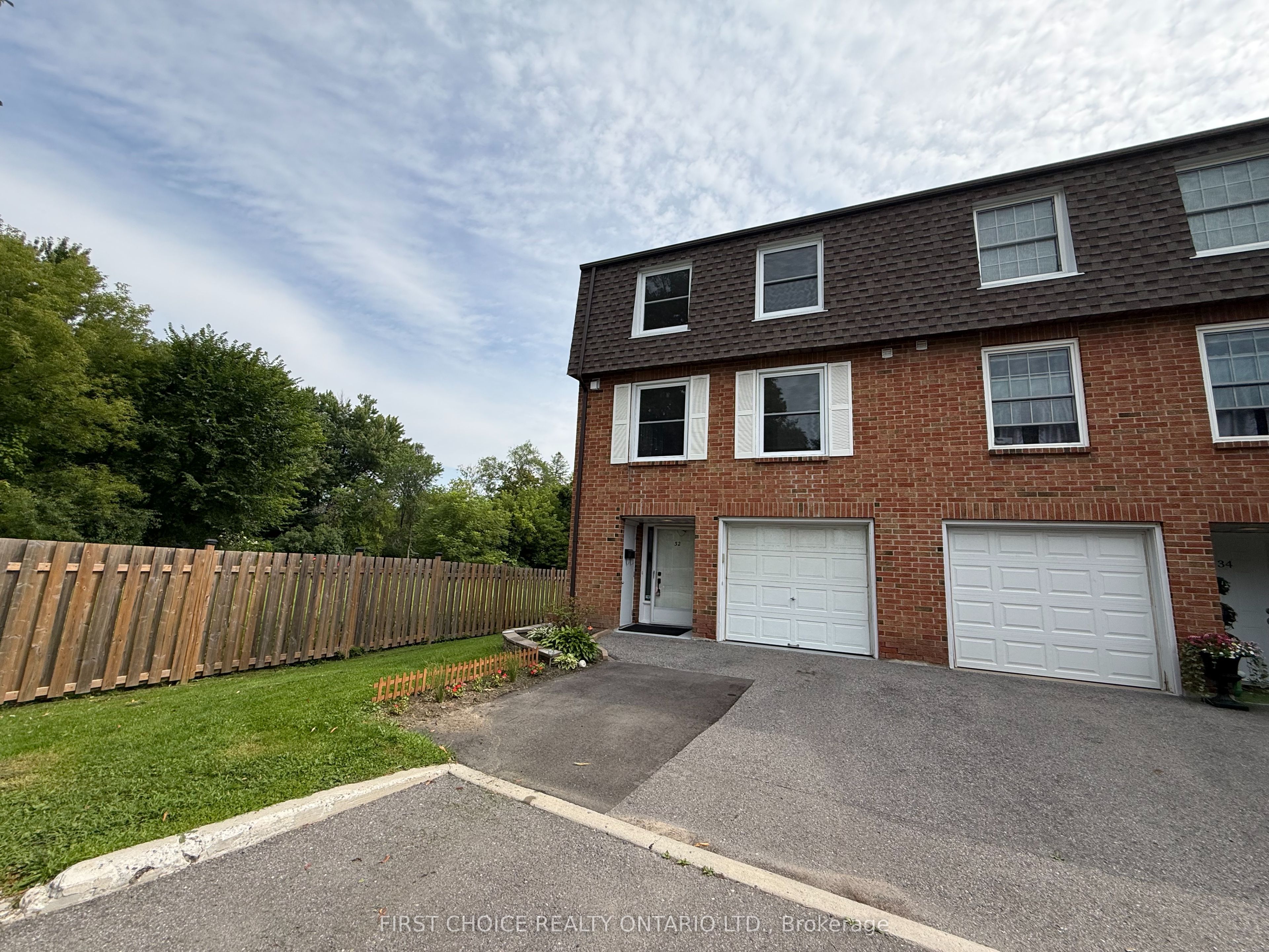 32 Appleby Private N Property Photo 1