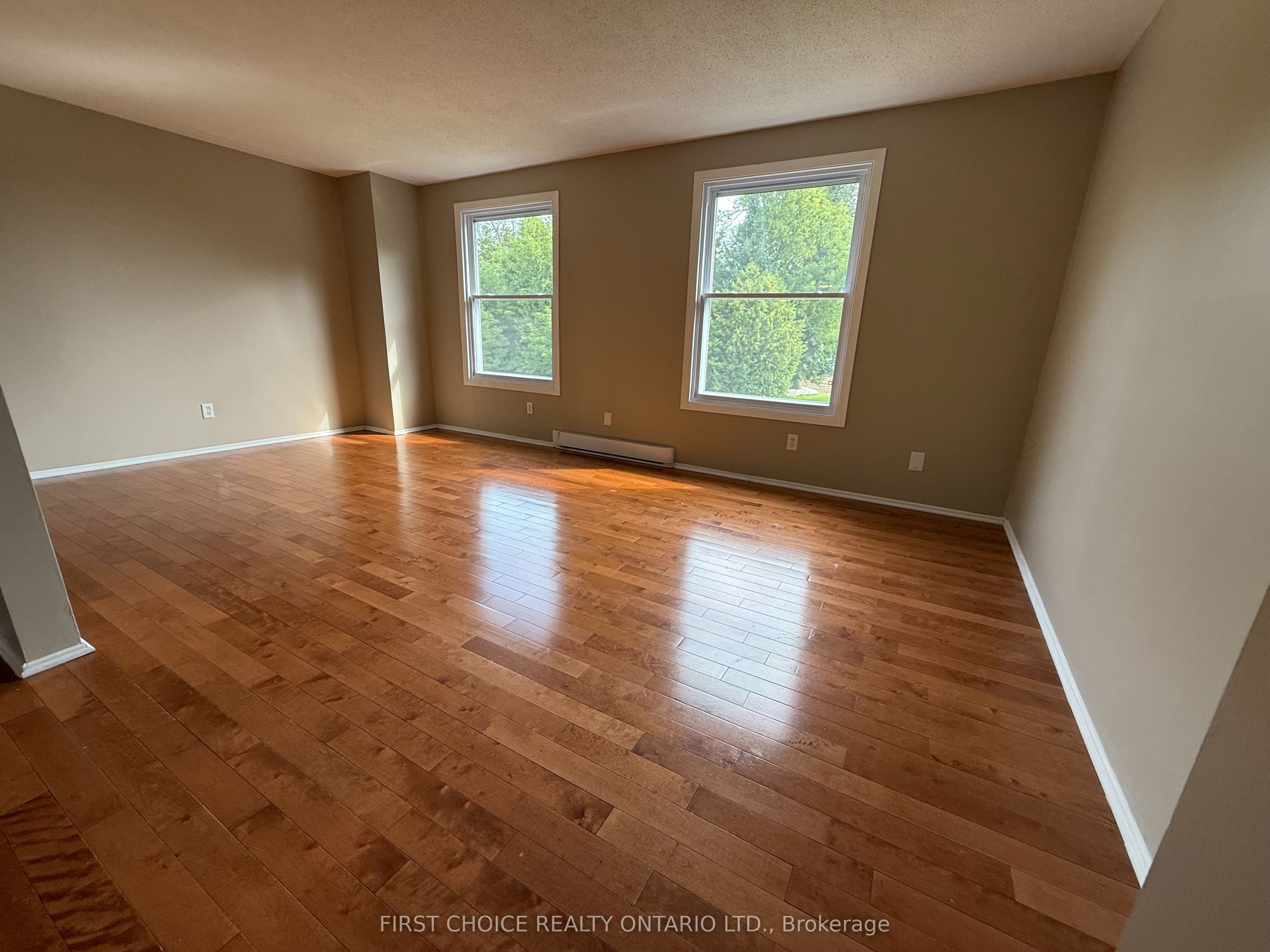 32 Appleby Private N Property Photo 14