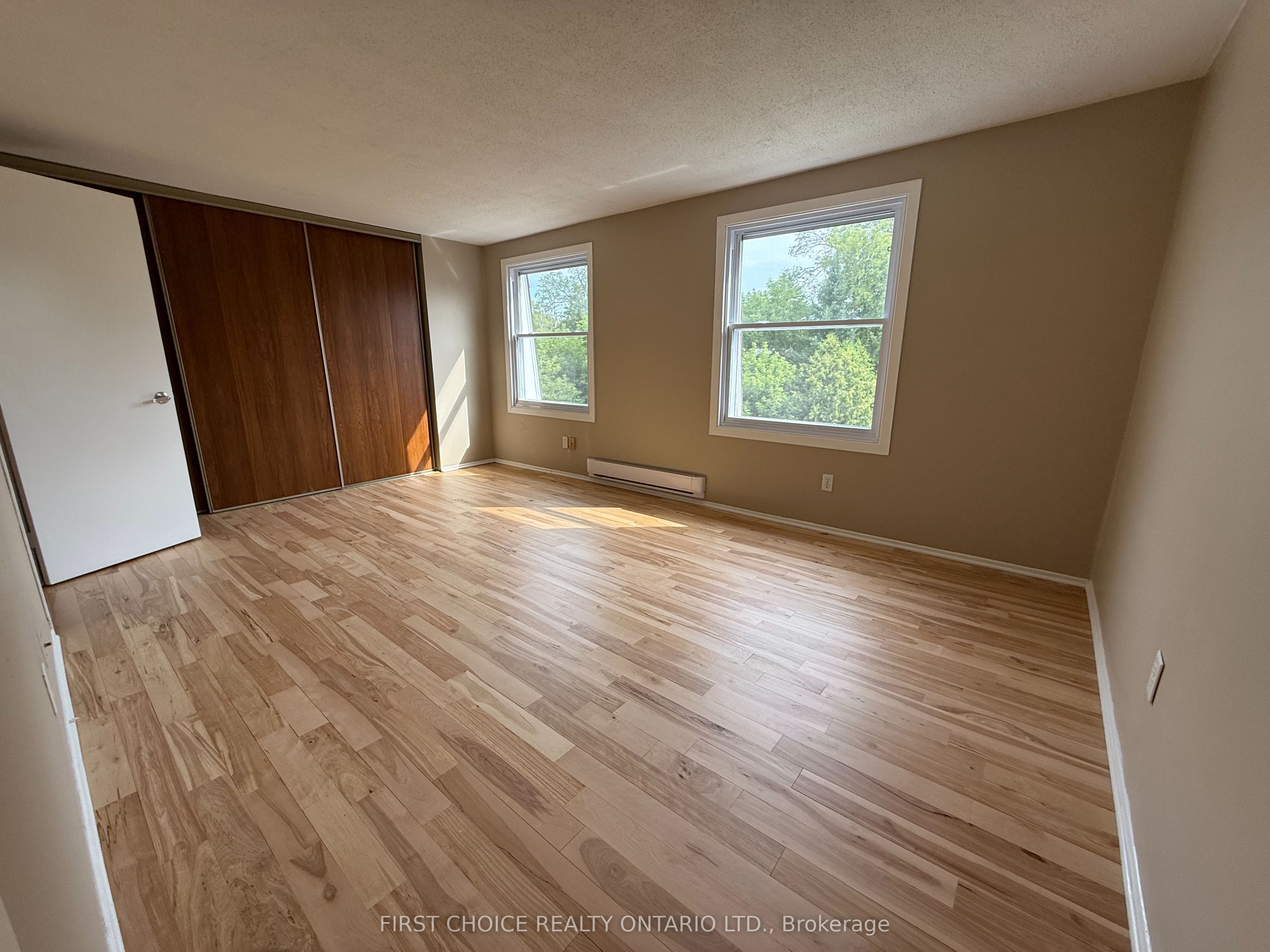 32 Appleby Private N Property Photo 19