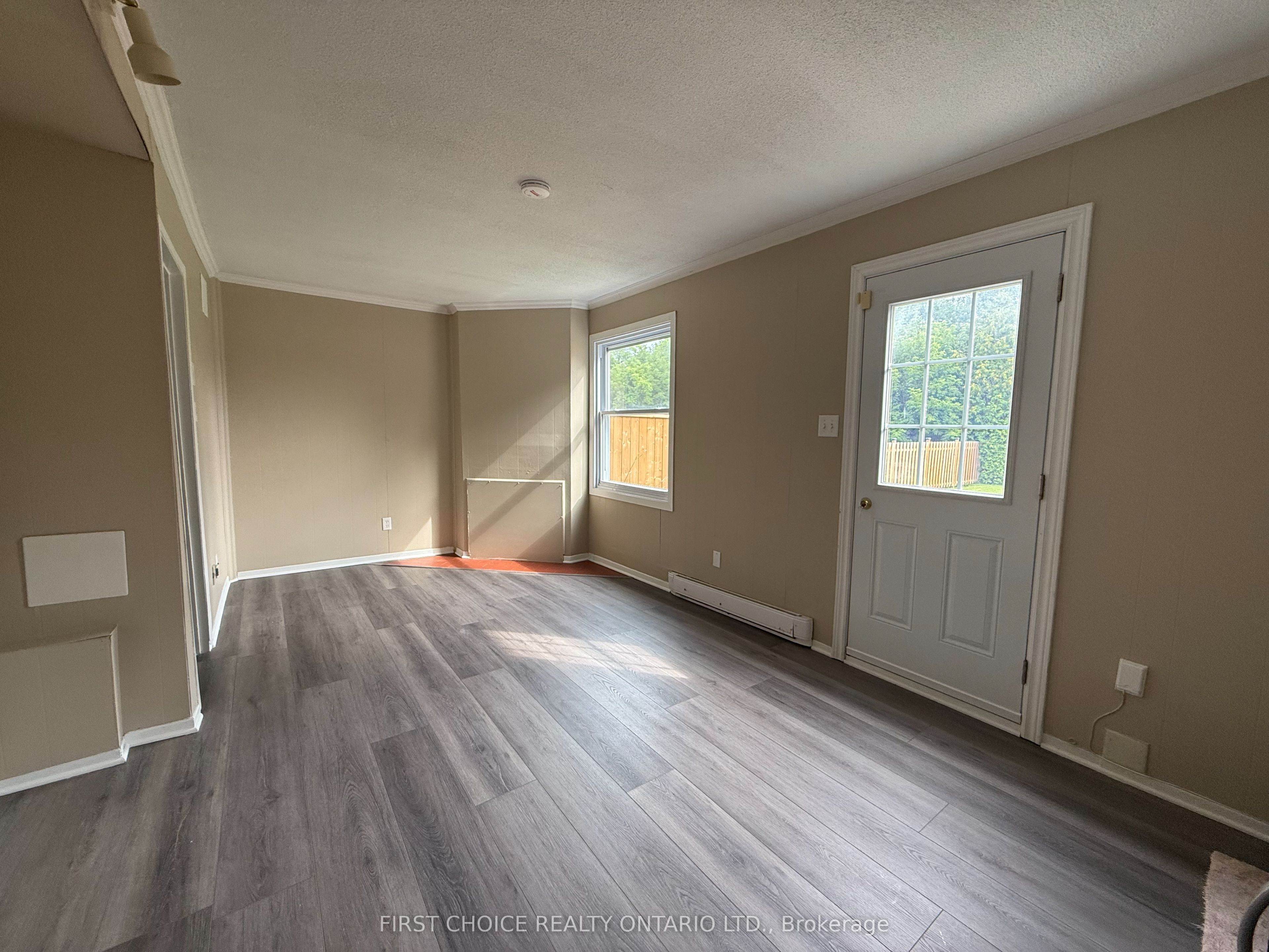 32 Appleby Private N Property Photo 21