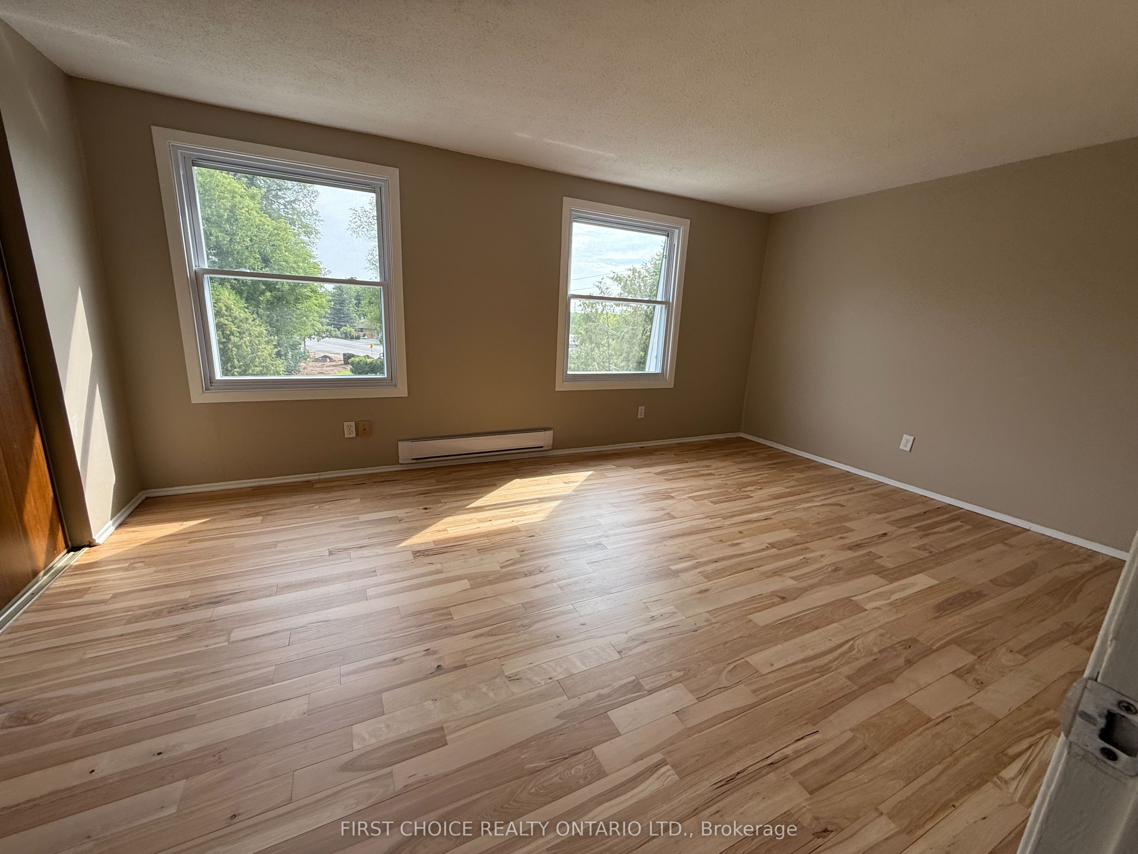 32 Appleby Private N Property Photo 23