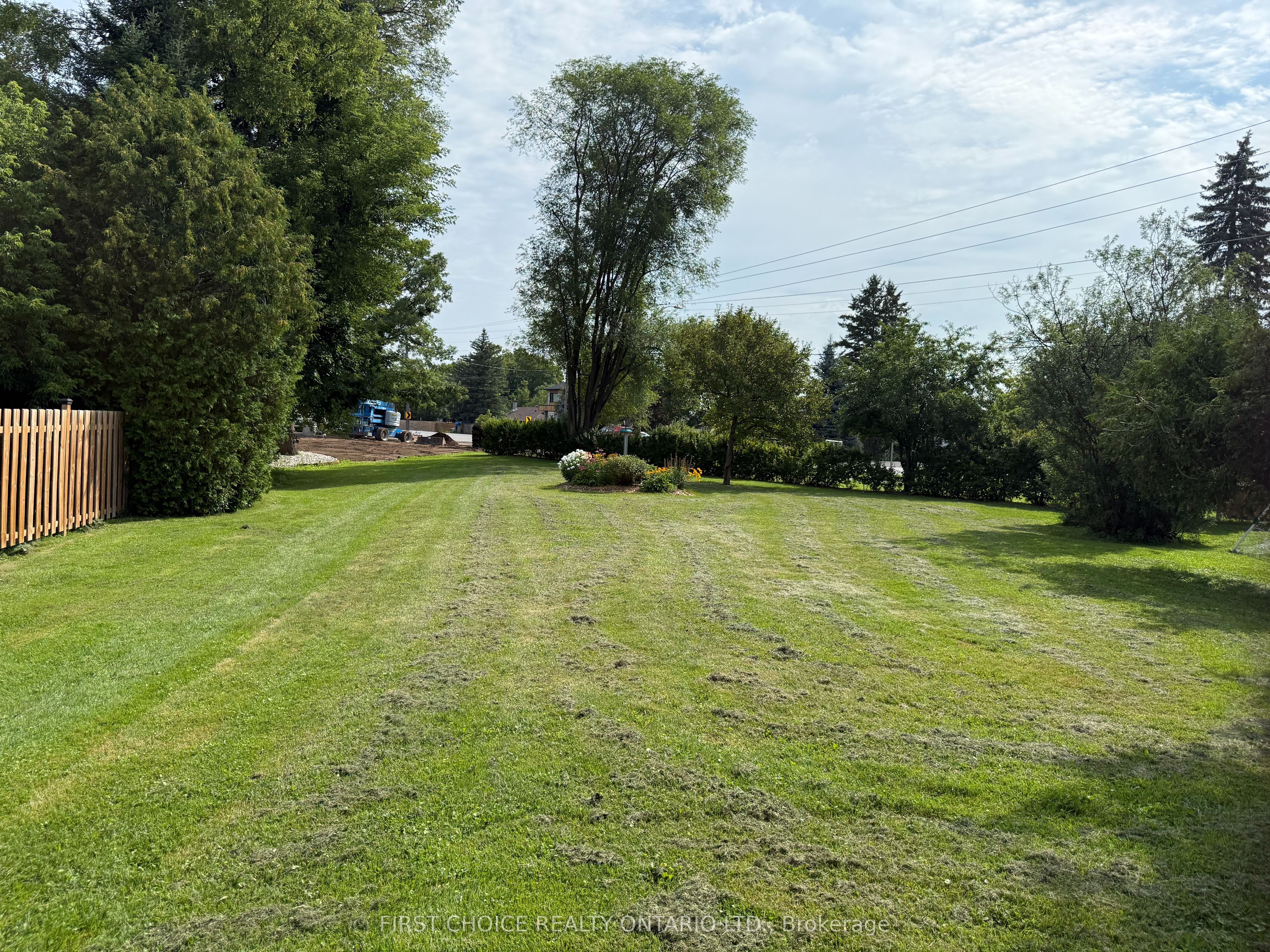 32 Appleby Private N Property Photo 28