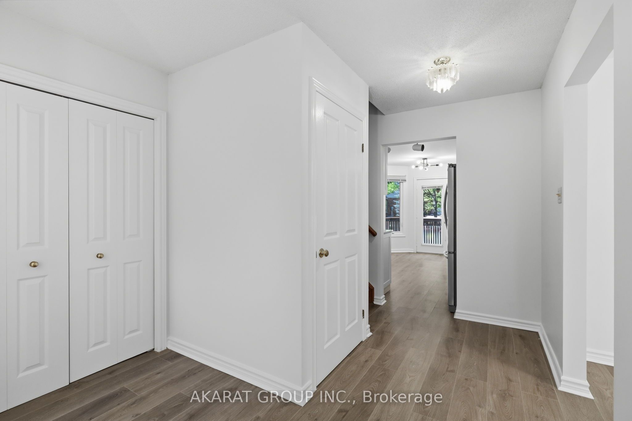 70 Sunnyside Drive 9 Property Photo 6