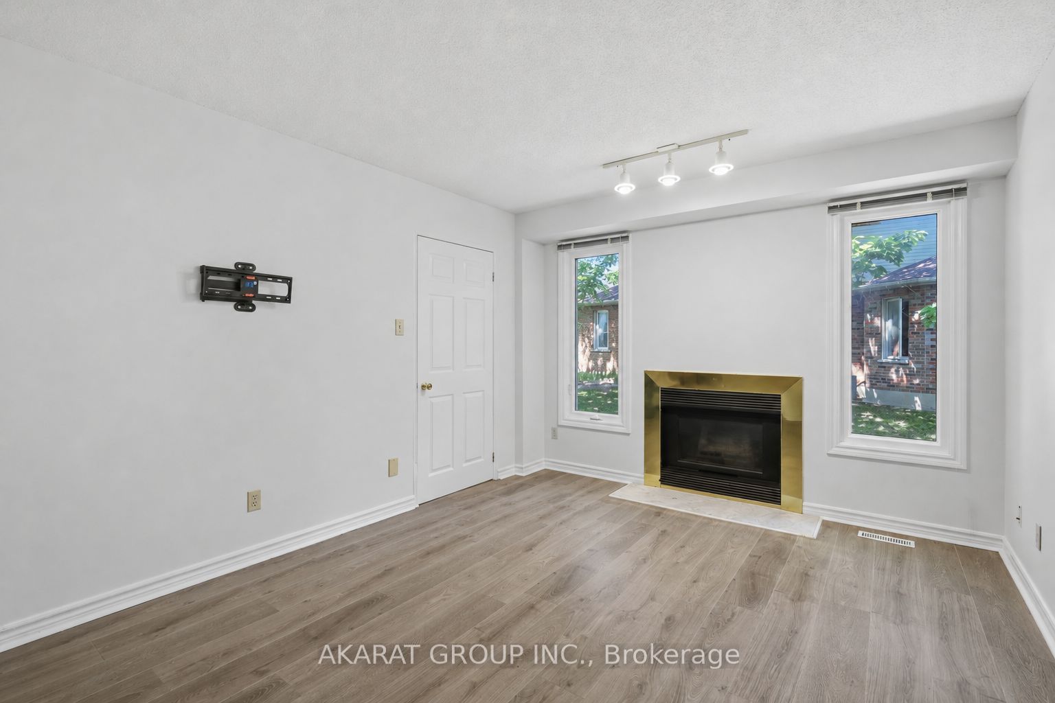 70 Sunnyside Drive 9 Property Photo 19
