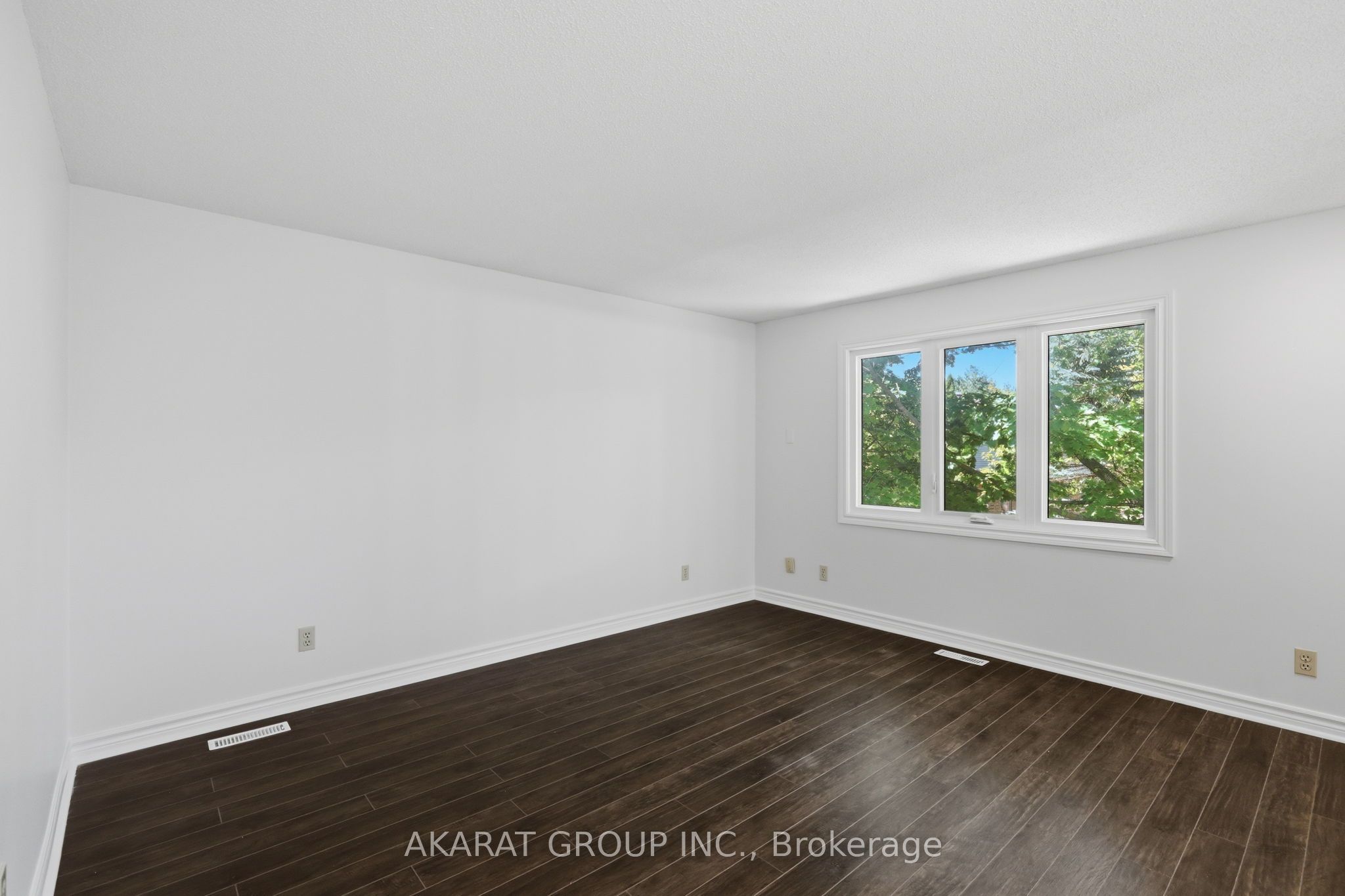 70 Sunnyside Drive 9 Property Photo 24