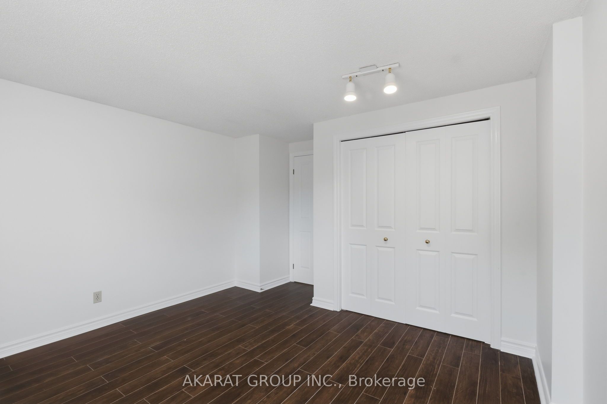 70 Sunnyside Drive 9 Property Photo 31
