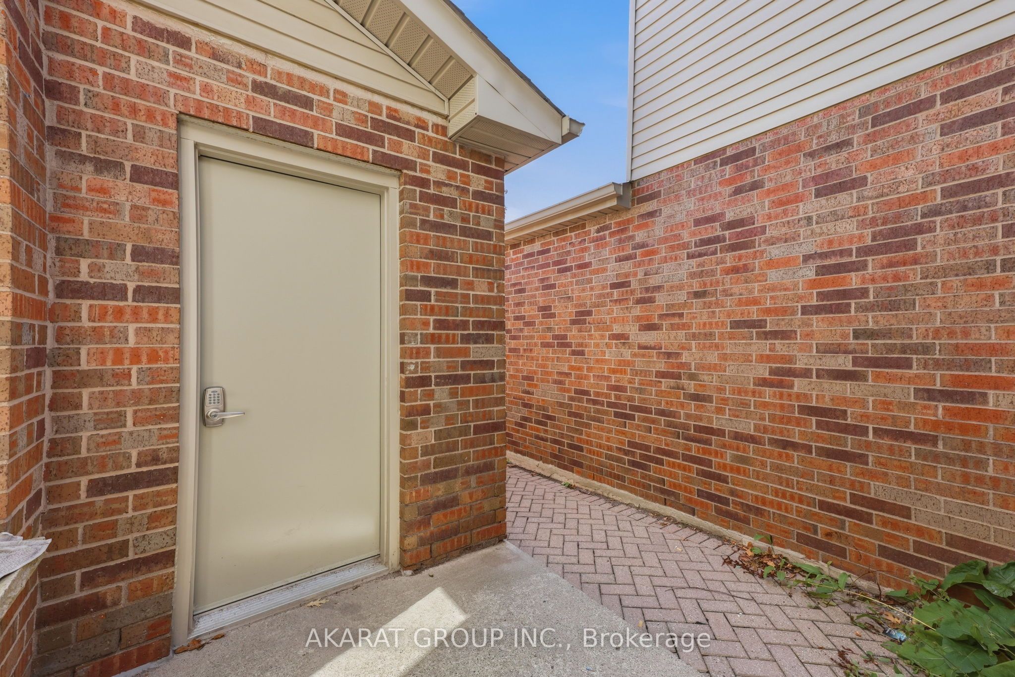 70 Sunnyside Drive 9 Property Photo 44