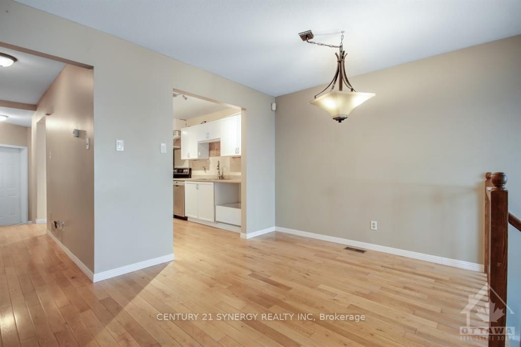 532 Pocono Crescent Property Photo 8