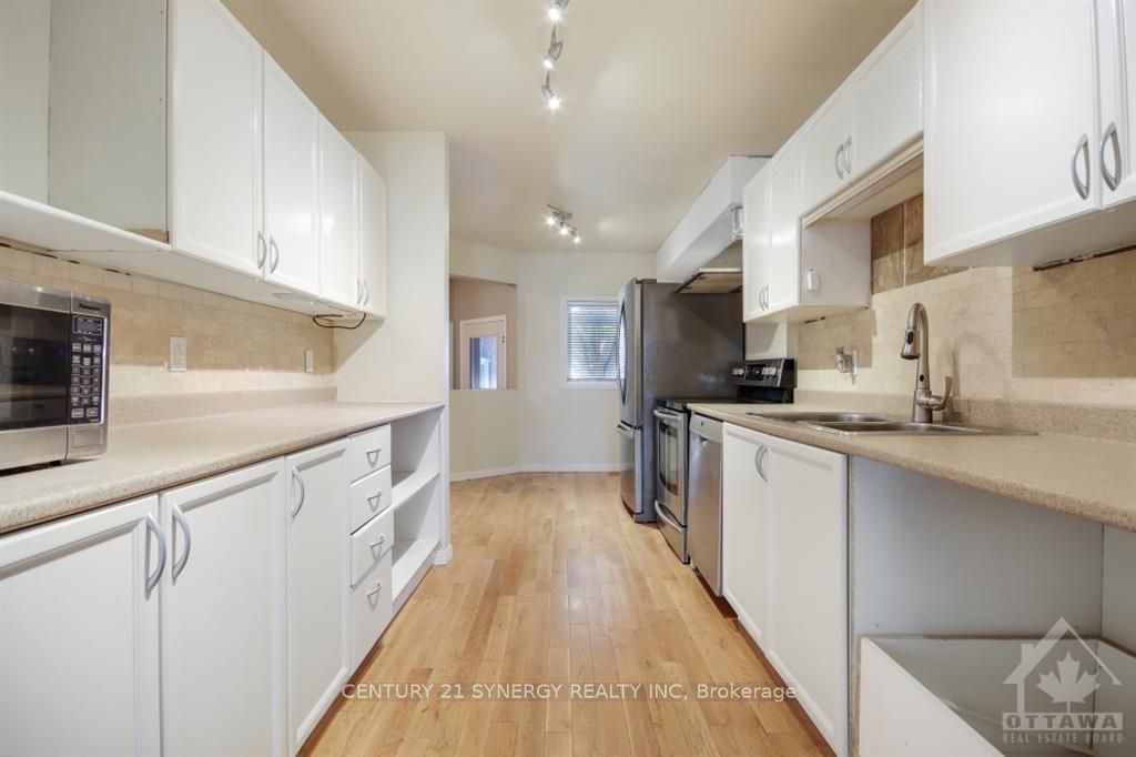 532 Pocono Crescent Property Photo 13