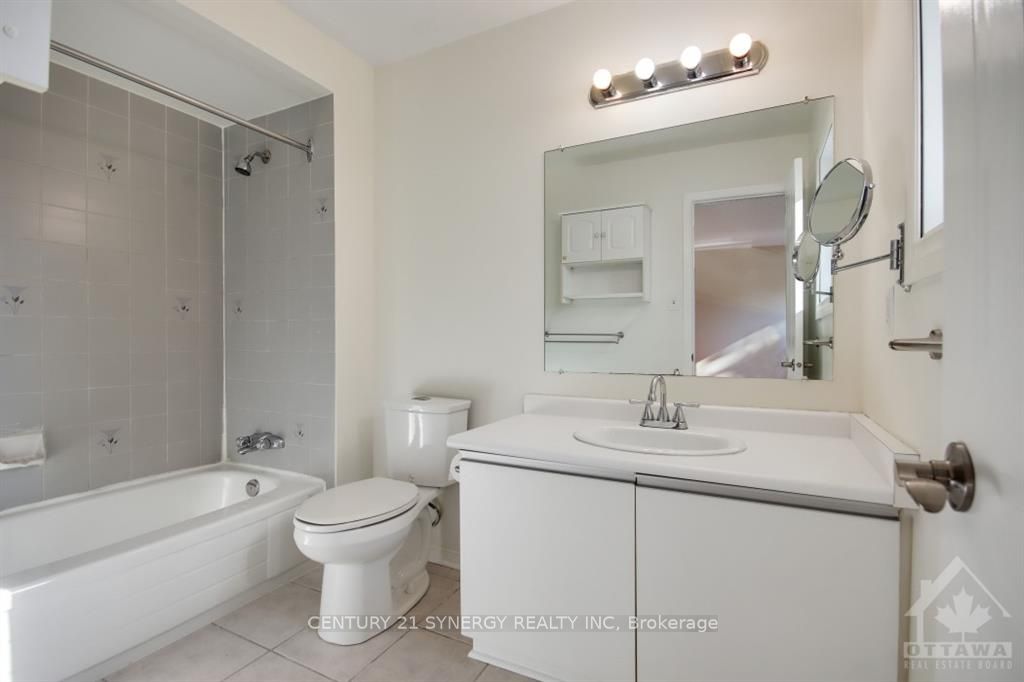 532 Pocono Crescent Property Photo 19