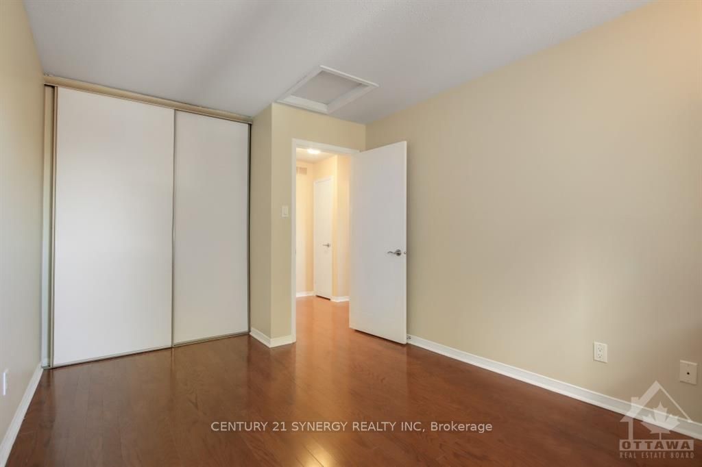 532 Pocono Crescent Property Photo 24