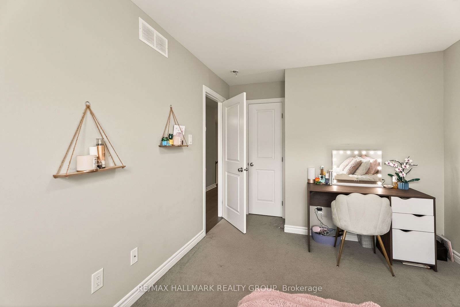 834 Cedar Creek Drive Property Photo 31