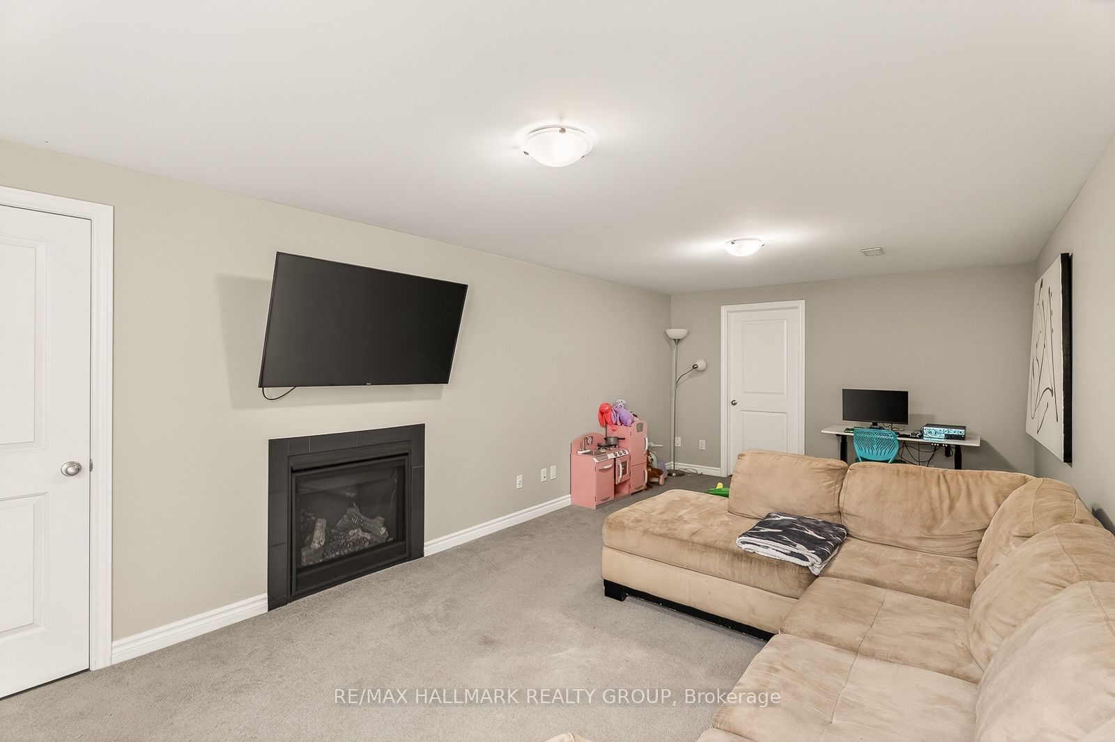 834 Cedar Creek Drive Property Photo 34