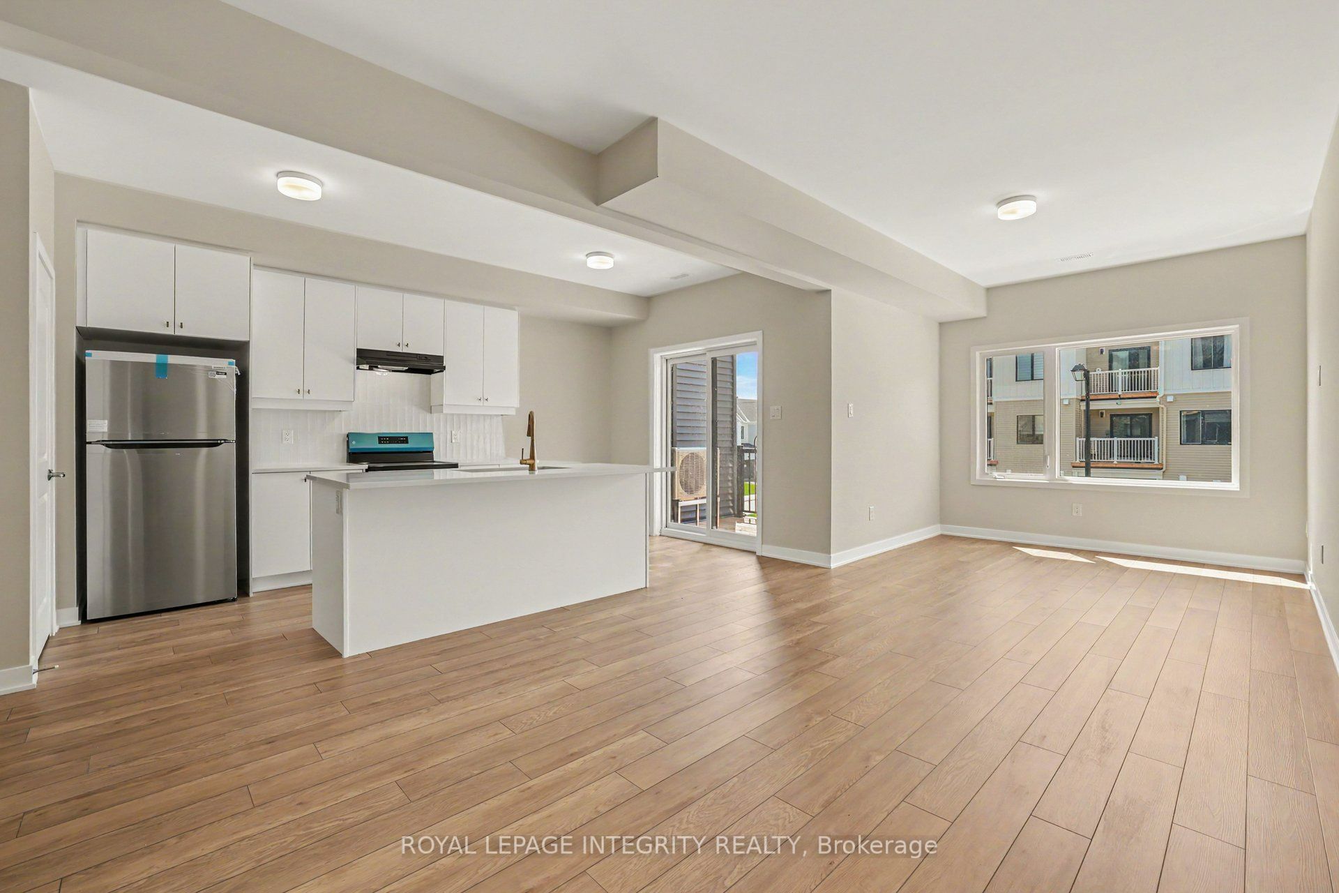 825 Demulcent Lane Property Photo 7
