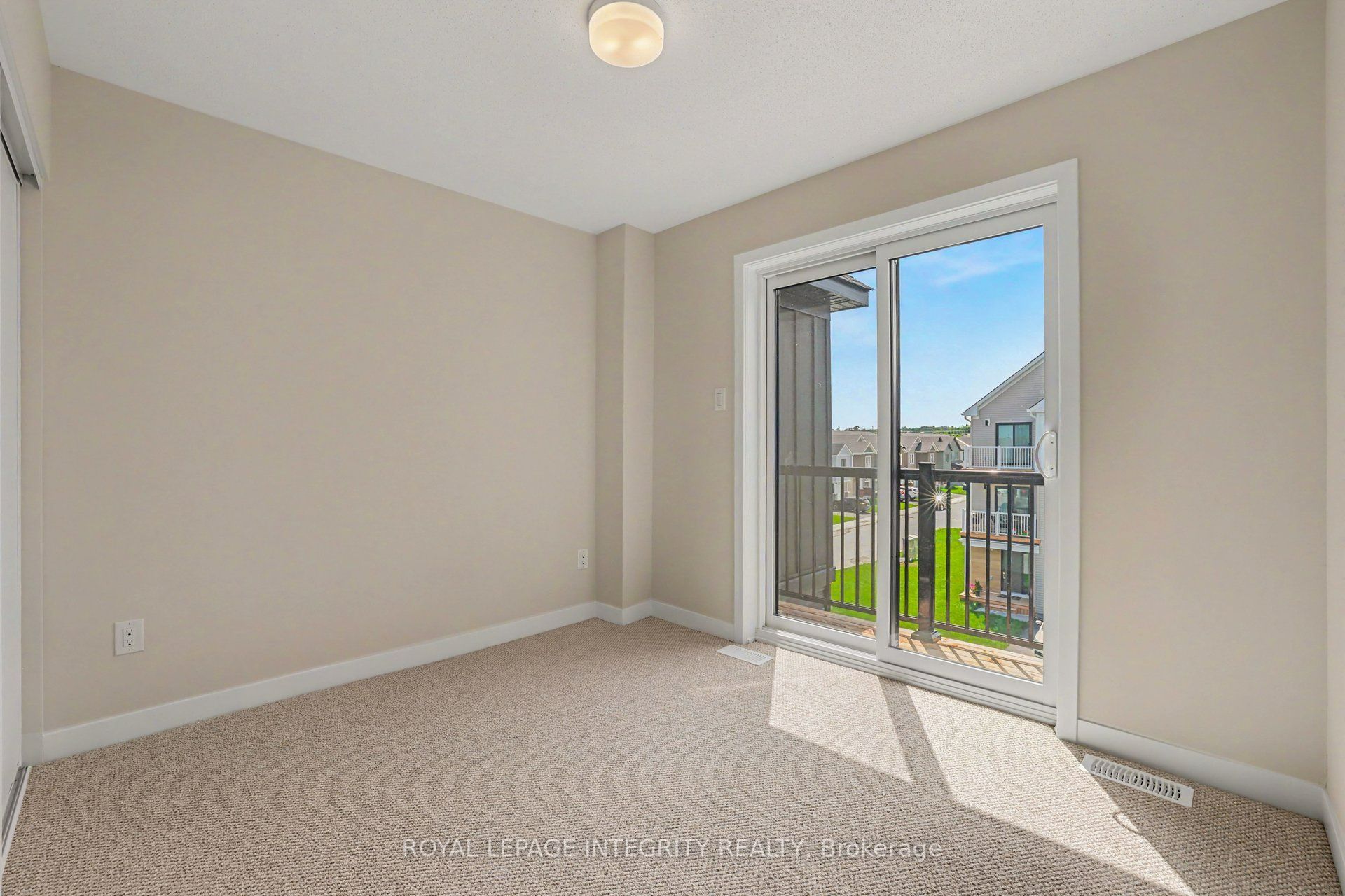 825 Demulcent Lane Property Photo 22