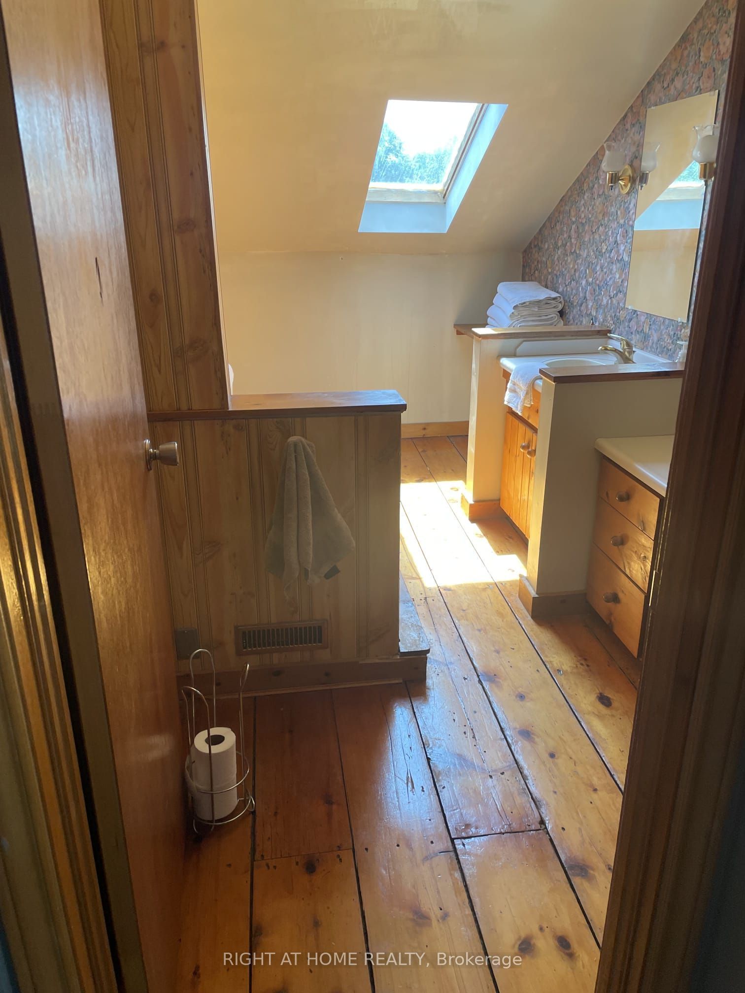 103 Lee Lane Property Photo 2