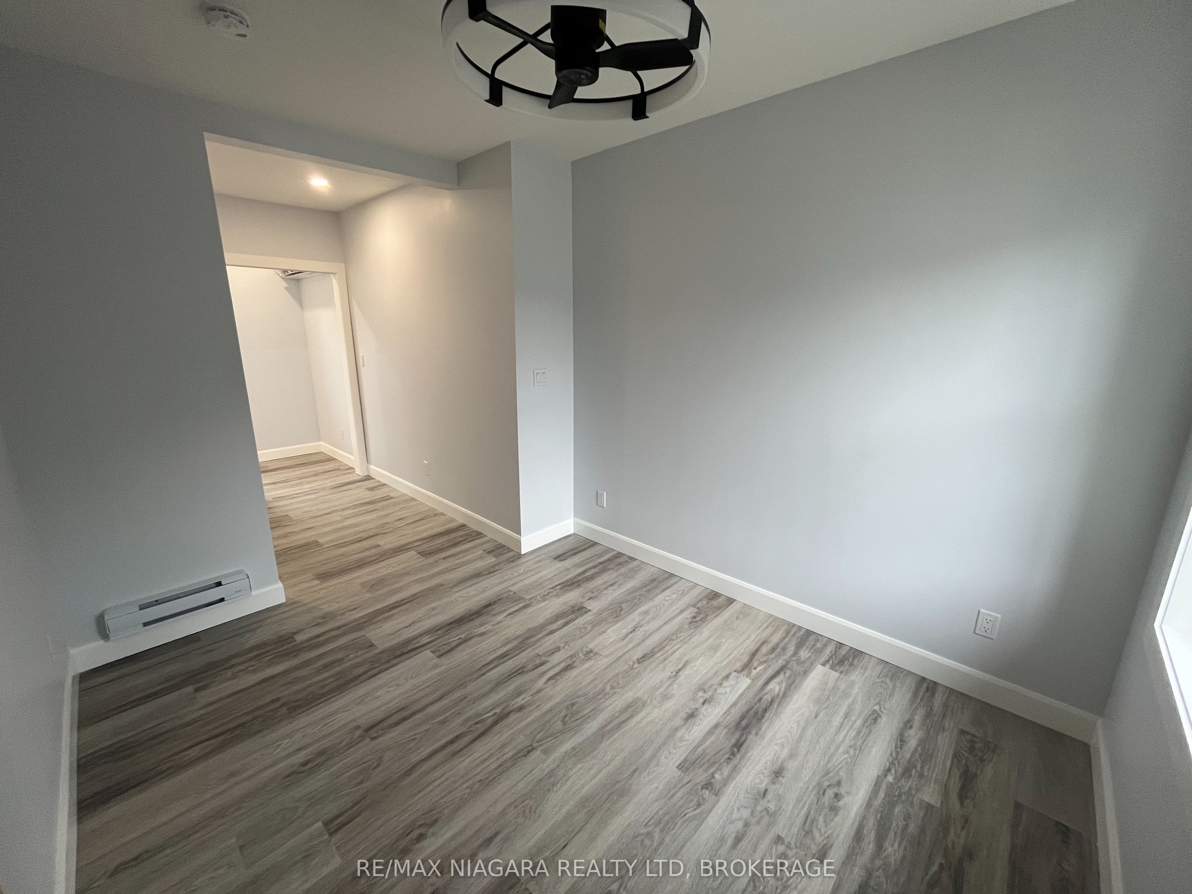 243 Dufferin Street Upper Front Property Photo 13