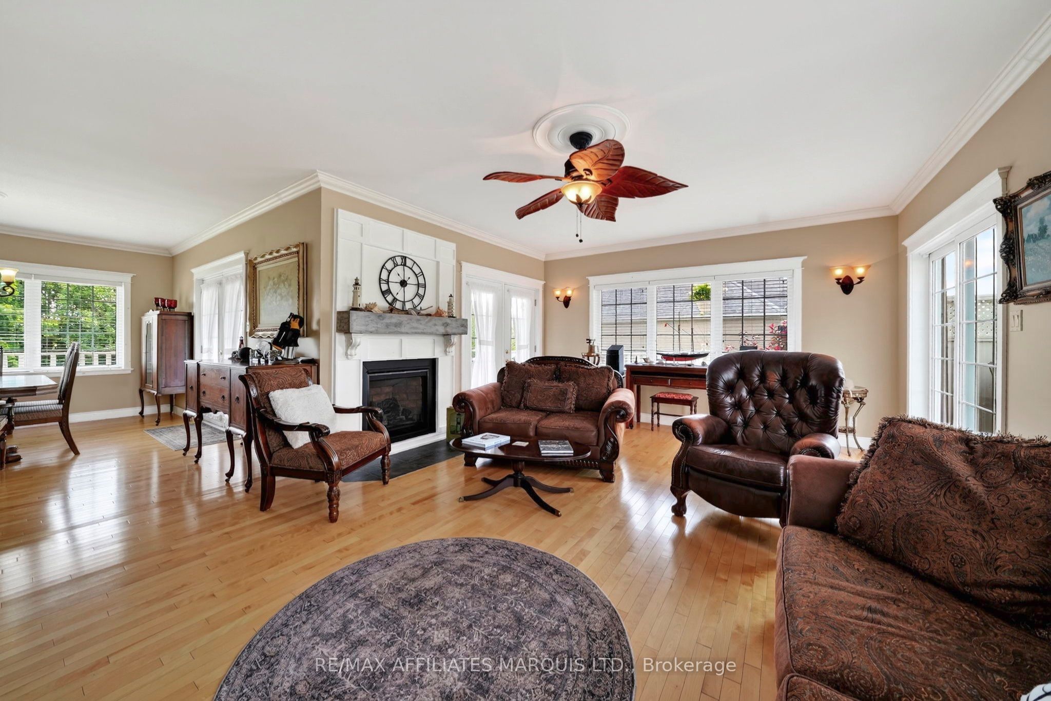 6242 Shannon Lane Property Photo 7