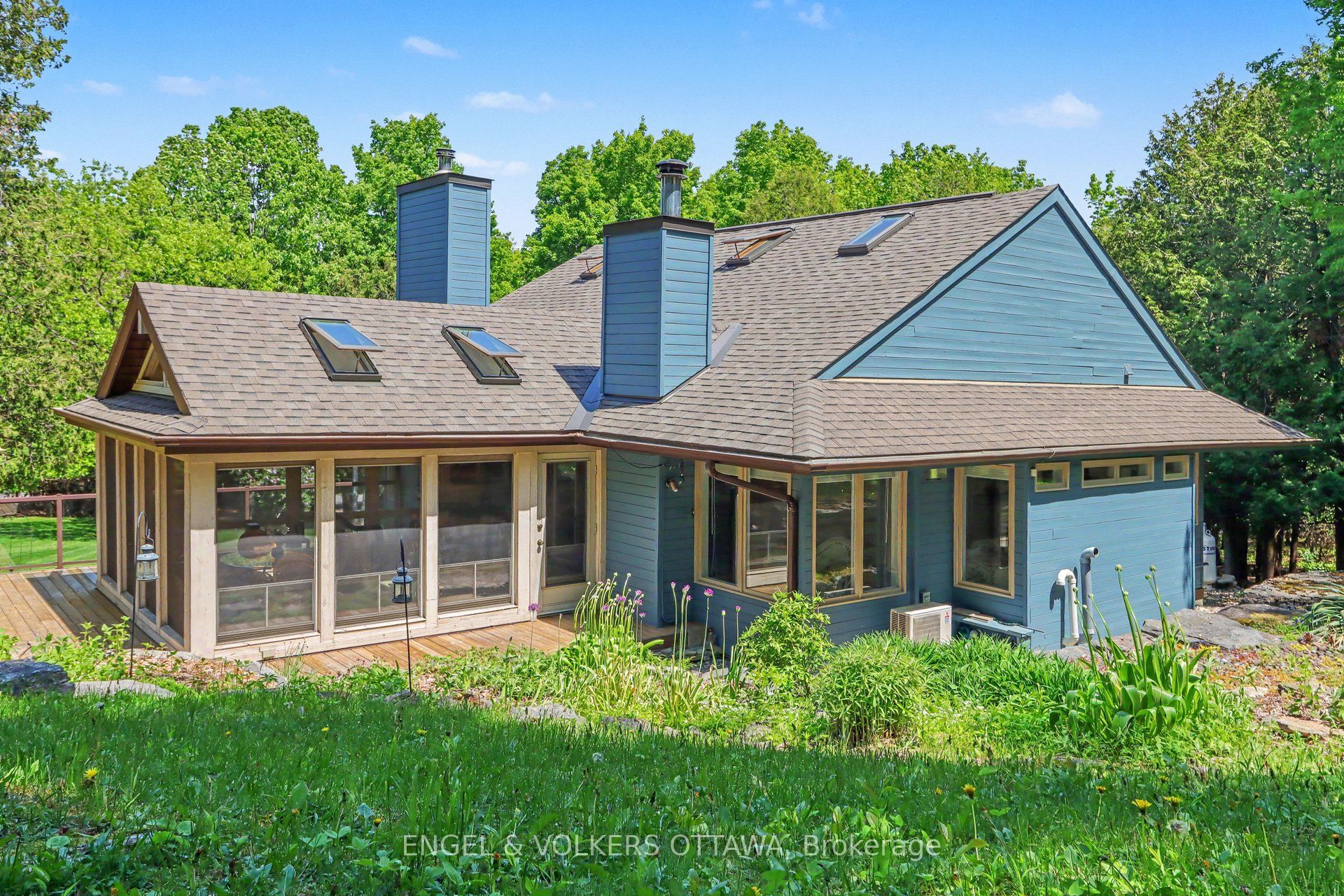 4637 Northwoods Drive Property Photo 10