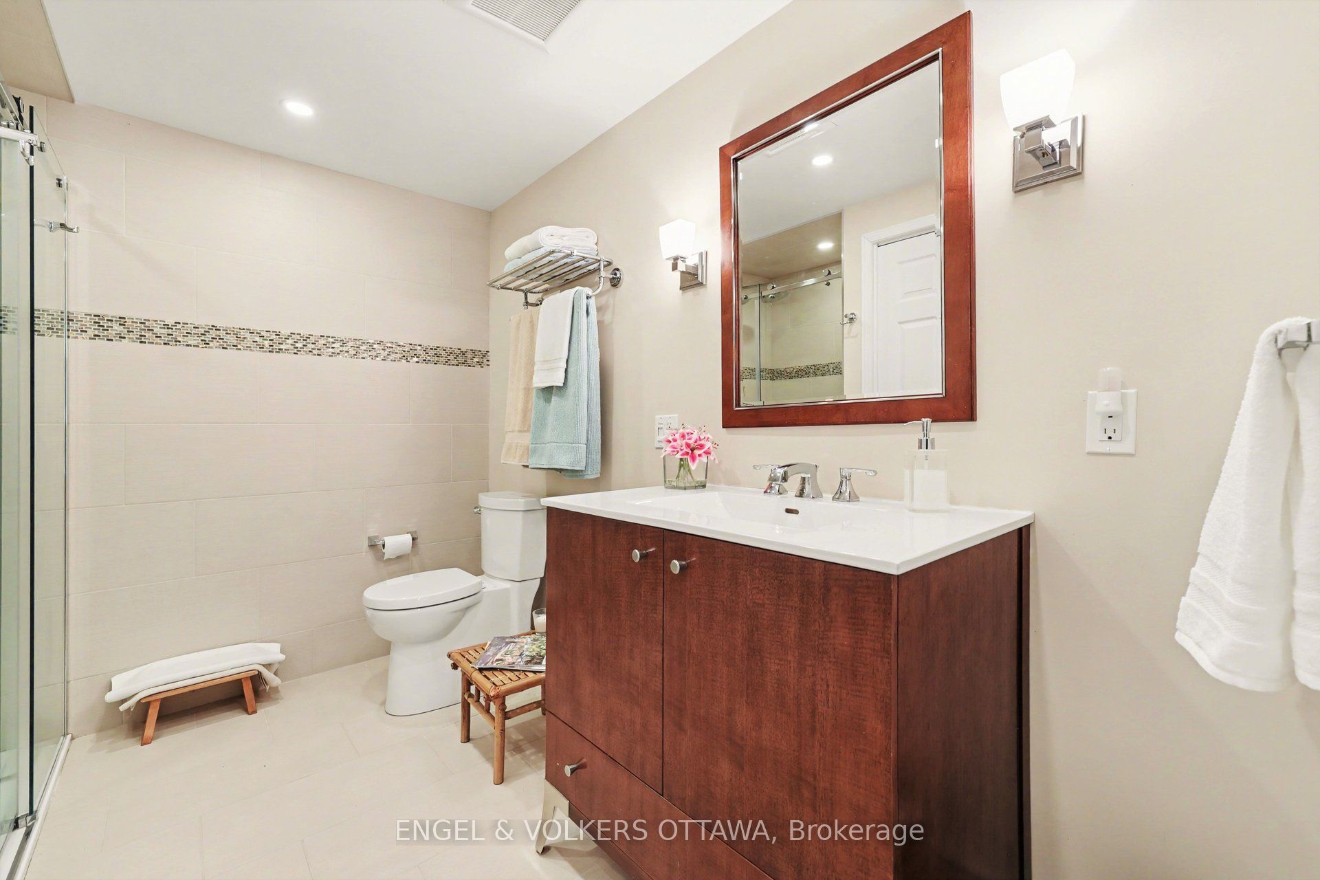 4637 Northwoods Drive Property Photo 37