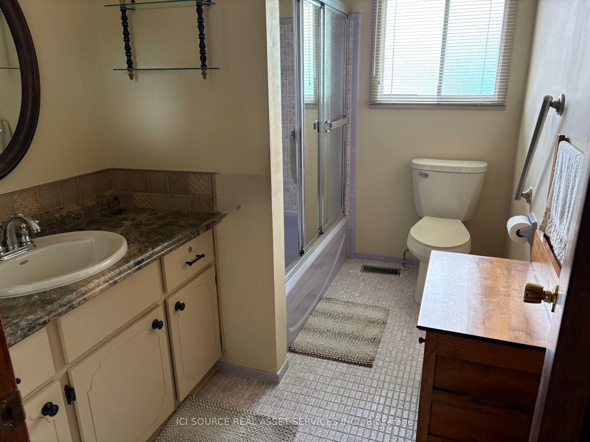 9440 Chestnut Drive Property Photo 17